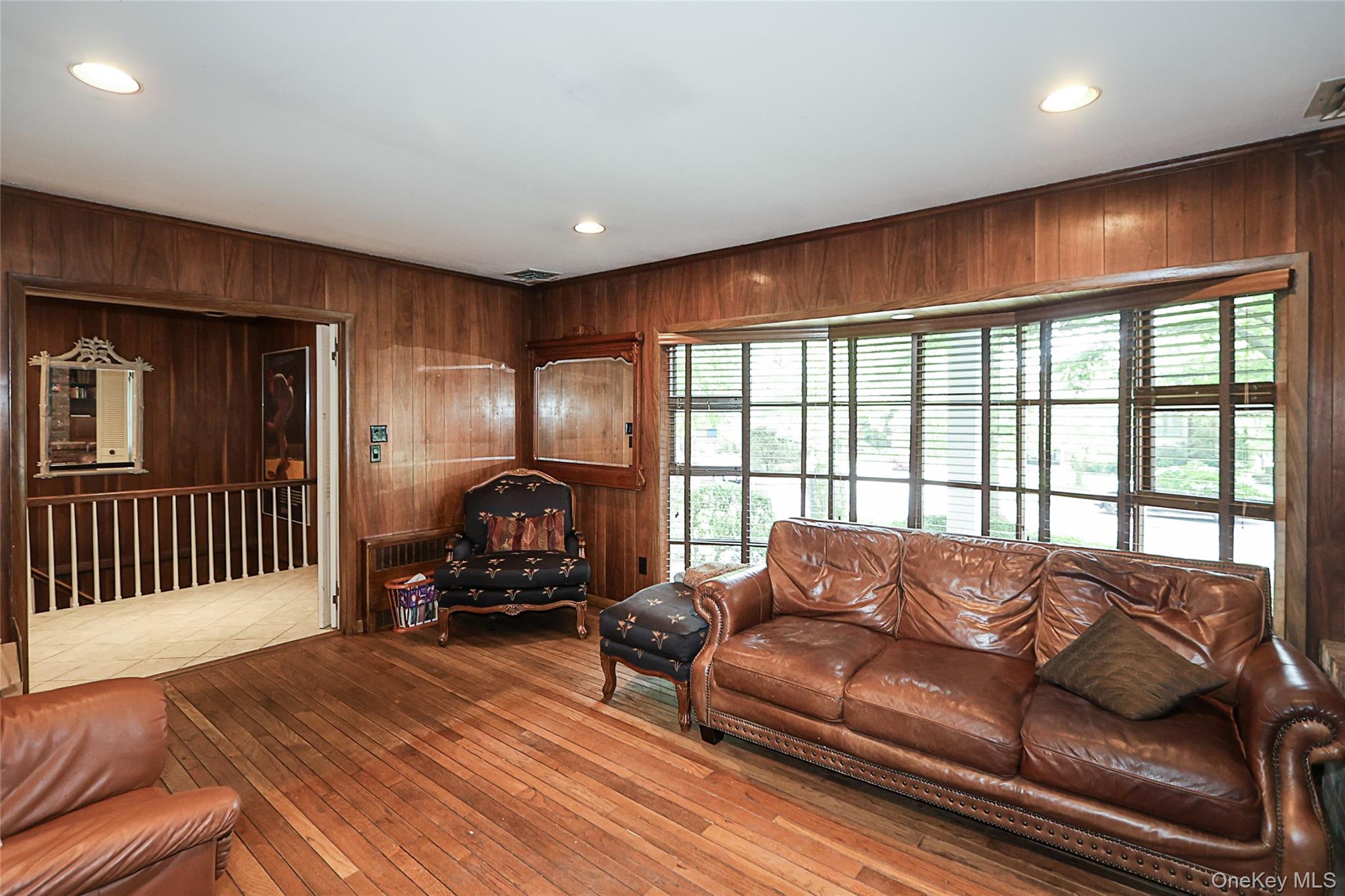 #10 photo, 245 Birch Drive, ナッソー郡 Roslyn , NY 11576