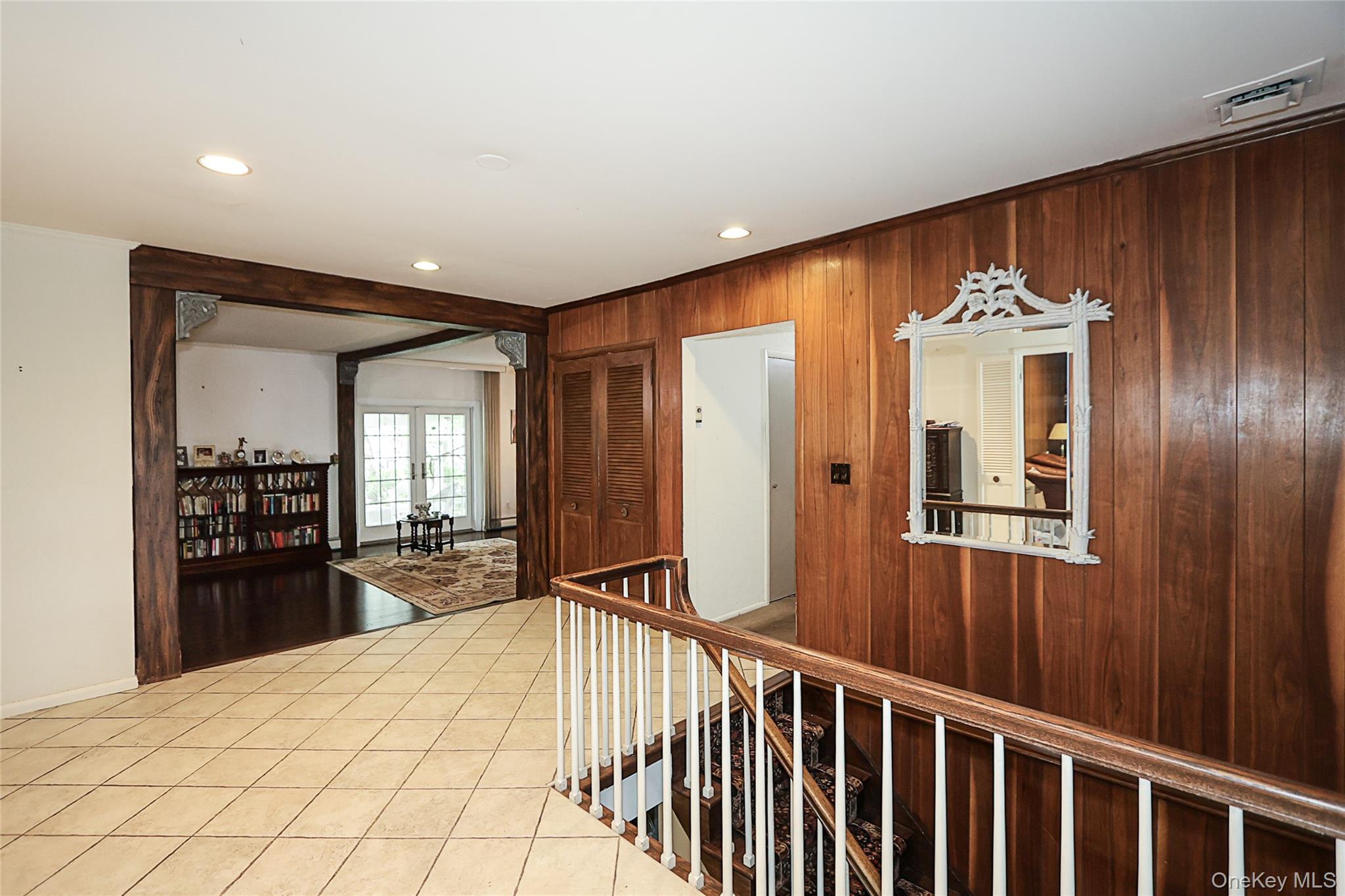 #6 photo, 245 Birch Drive, ナッソー郡 Roslyn , NY 11576