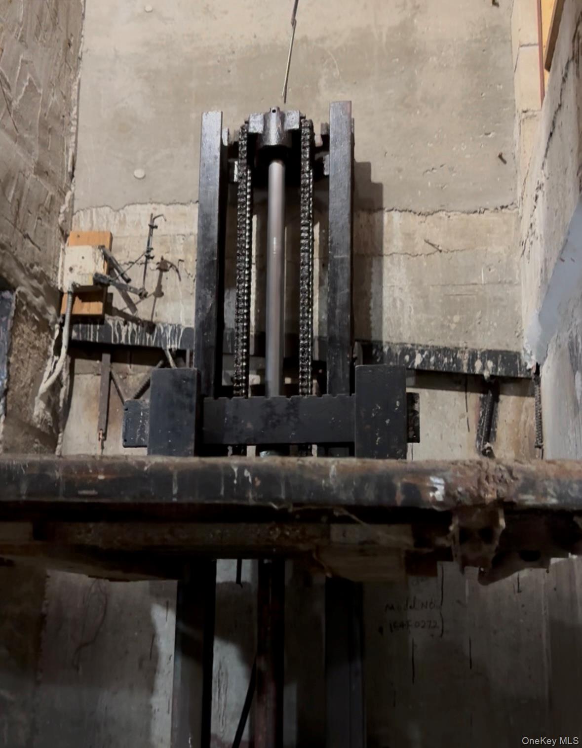 #1 photo, 8521 Grand Avenue, クイーンズ区 Elmhurst , NY 11373