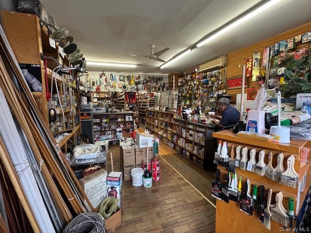 #3 photo, 8521 Grand Avenue, クイーンズ区 Elmhurst , NY 11373