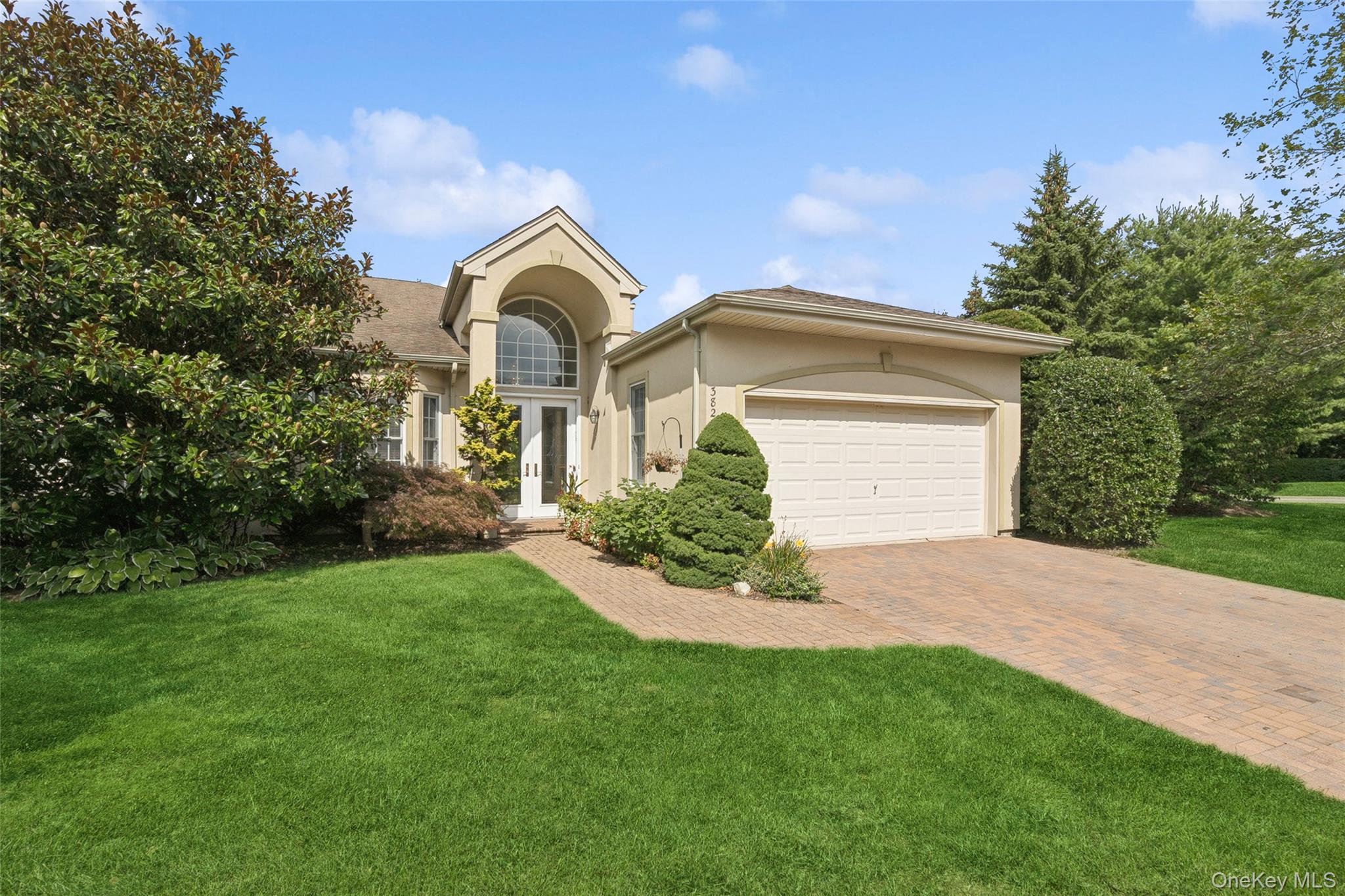 #1 photo, 382 Altessa Boulevard, サフォーク郡 Melville , NY 11747