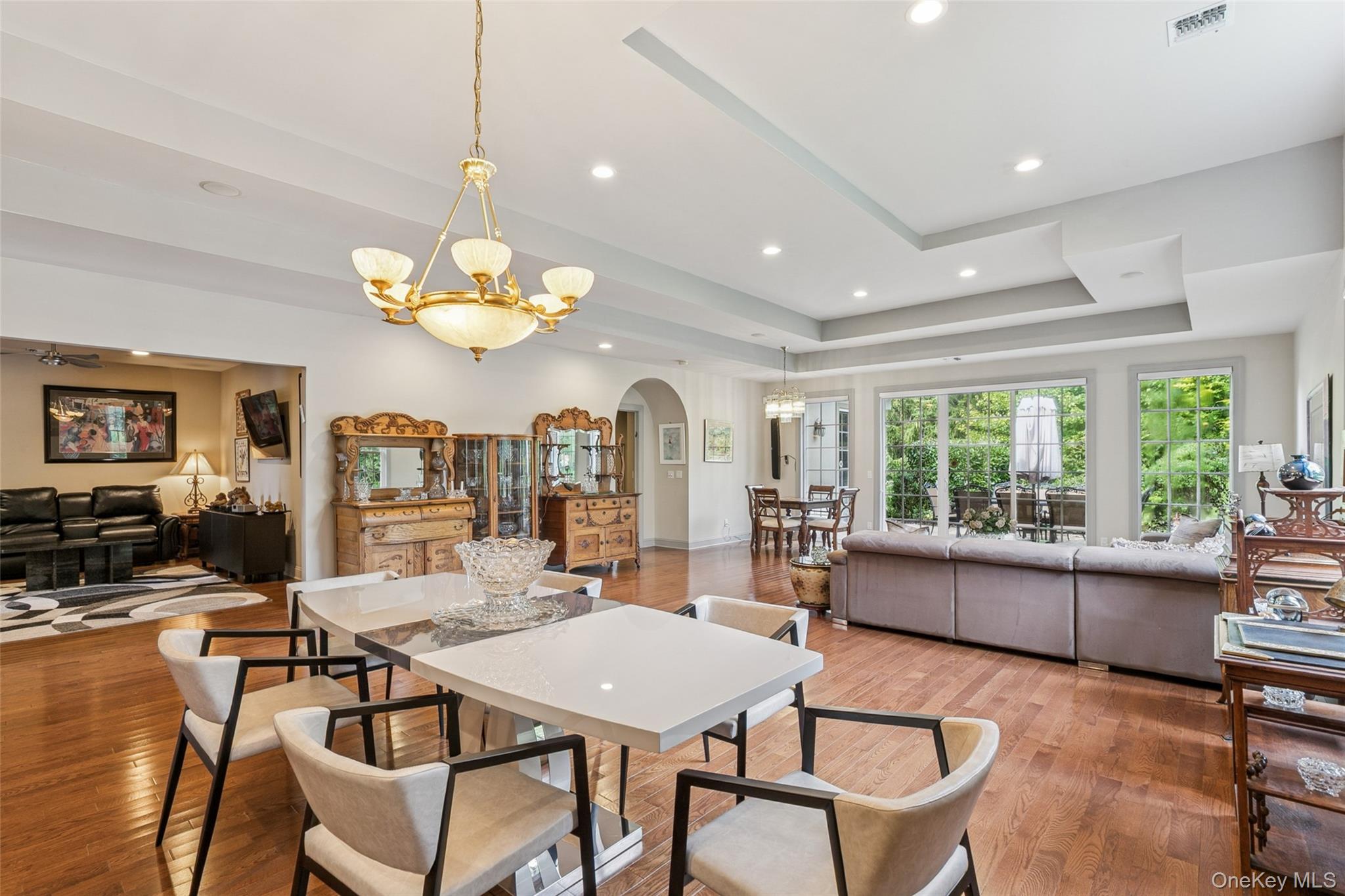 #11 photo, 382 Altessa Boulevard, サフォーク郡 Melville , NY 11747