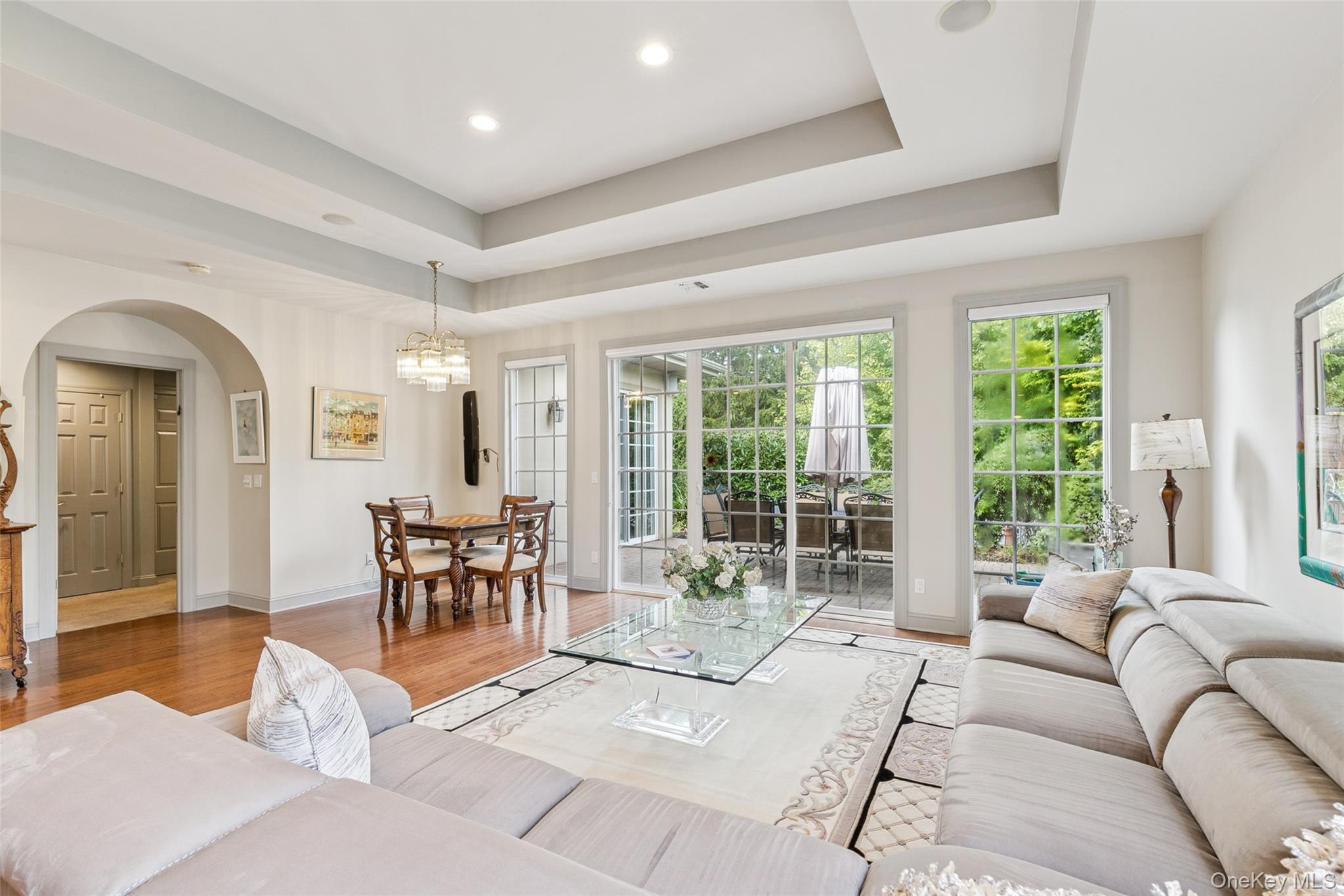 #18 photo, 382 Altessa Boulevard, サフォーク郡 Melville , NY 11747