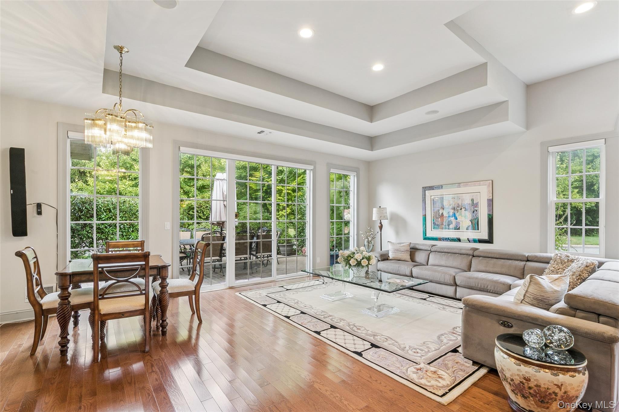 #19 photo, 382 Altessa Boulevard, サフォーク郡 Melville , NY 11747