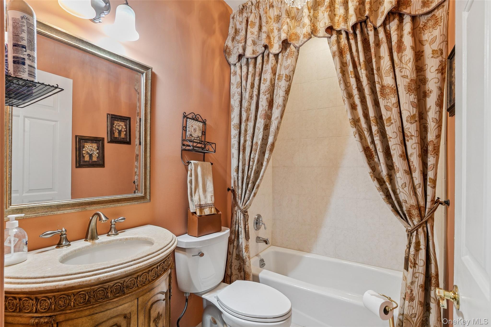 #6 photo, 382 Altessa Boulevard, サフォーク郡 Melville , NY 11747