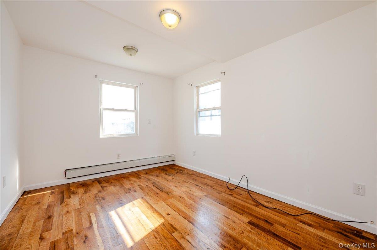 #10 photo, 214 Beach 3rd Street, クイーンズ区 Far Rockaway , NY 11691