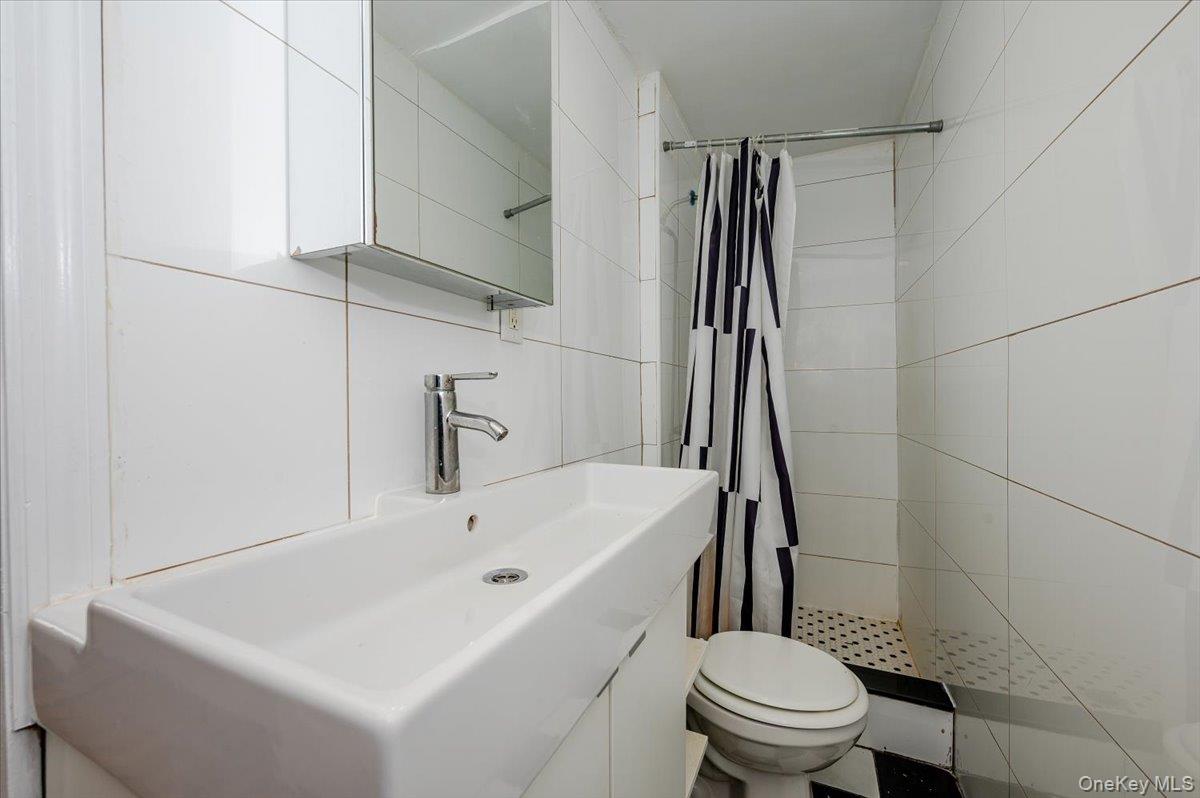 #9 photo, 214 Beach 3rd Street, クイーンズ区 Far Rockaway , NY 11691