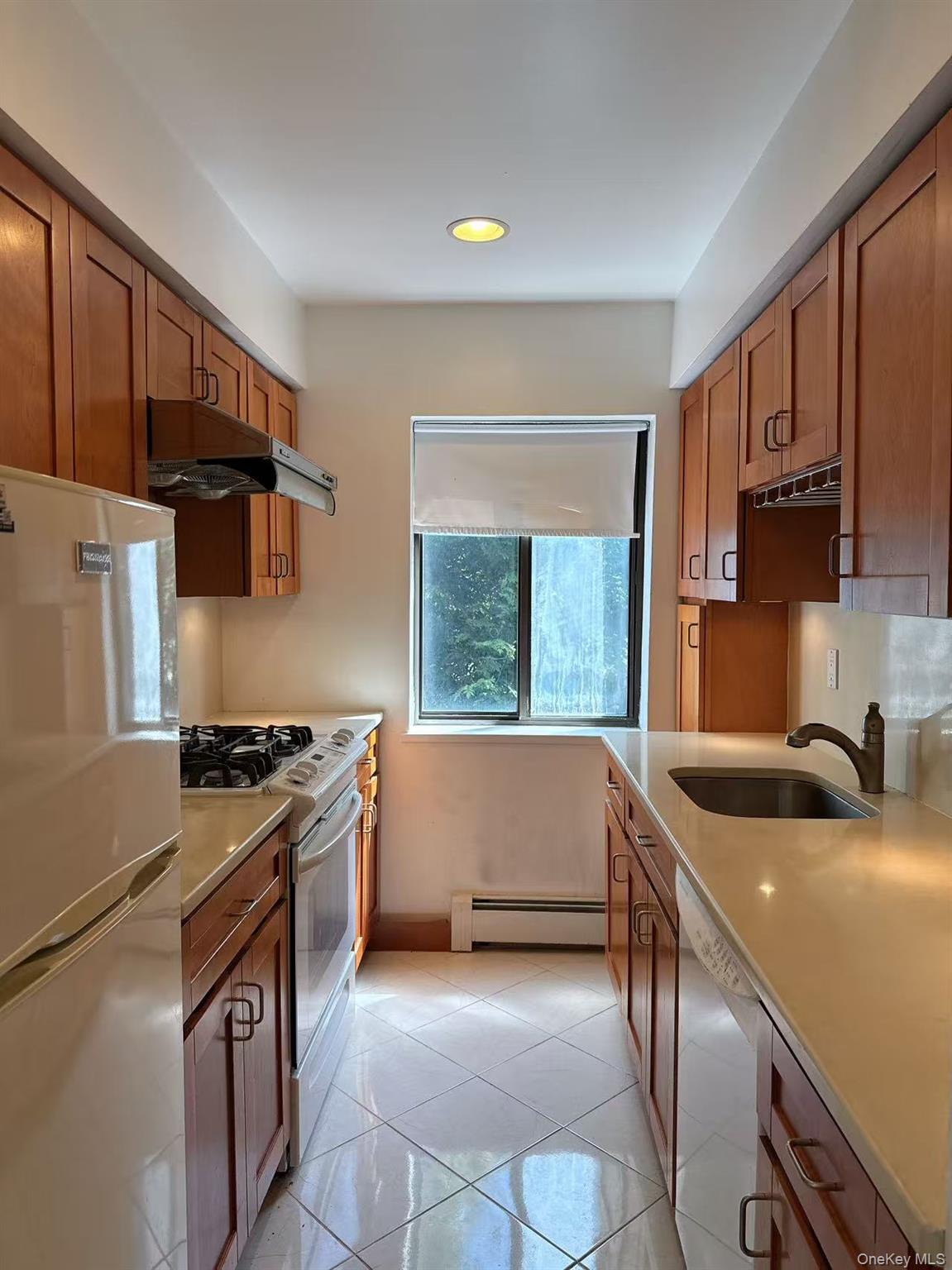 #4 photo, 14134 33rd Avenue, クイーンズ区 Flushing , NY 11354