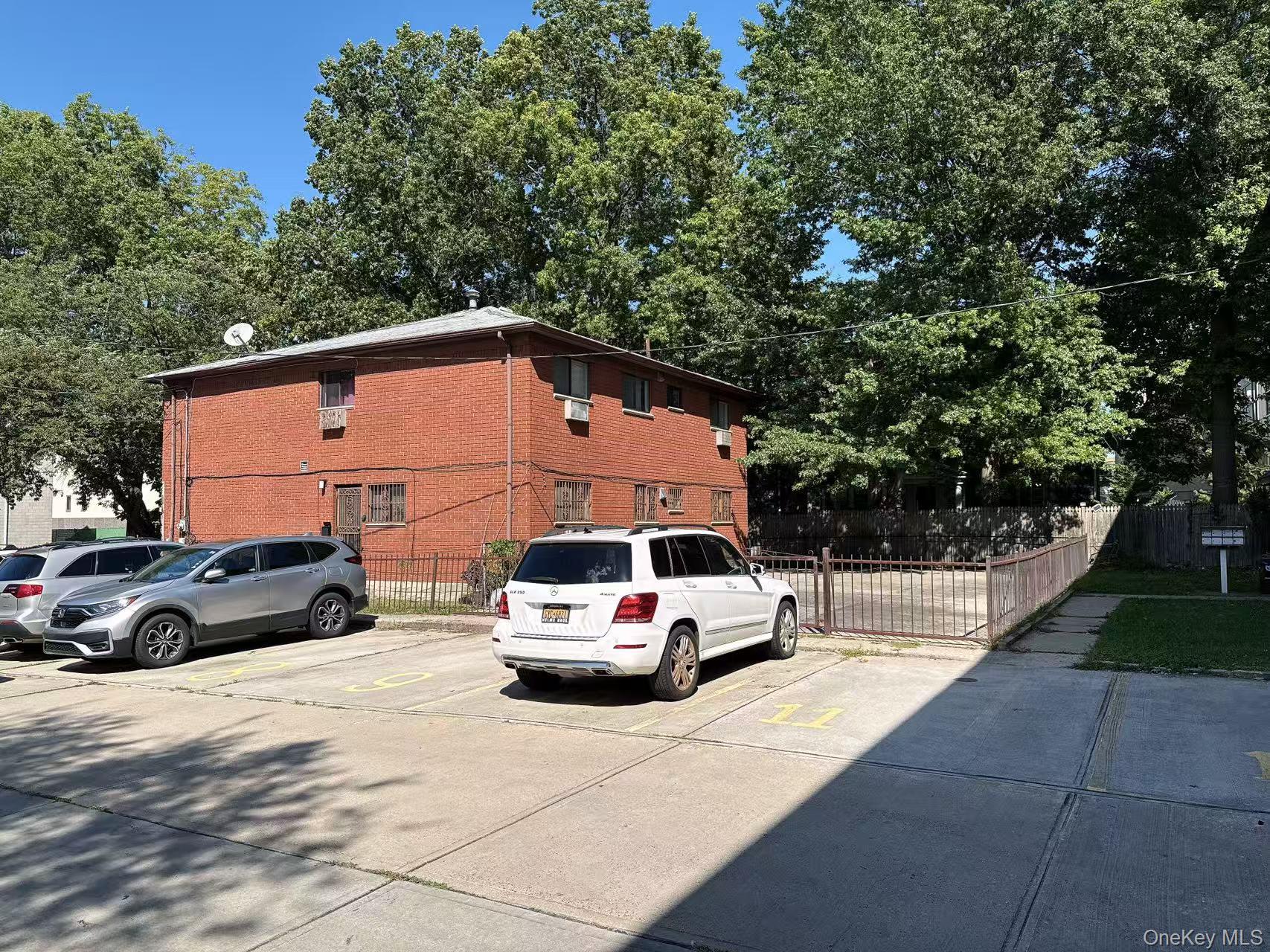 #8 photo, 14134 33rd Avenue, クイーンズ区 Flushing , NY 11354