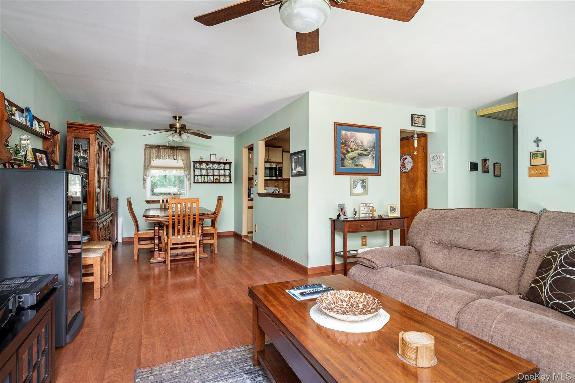 #15 photo, 588 Boxwood Drive, サフォーク郡 Shirley , NY 11967