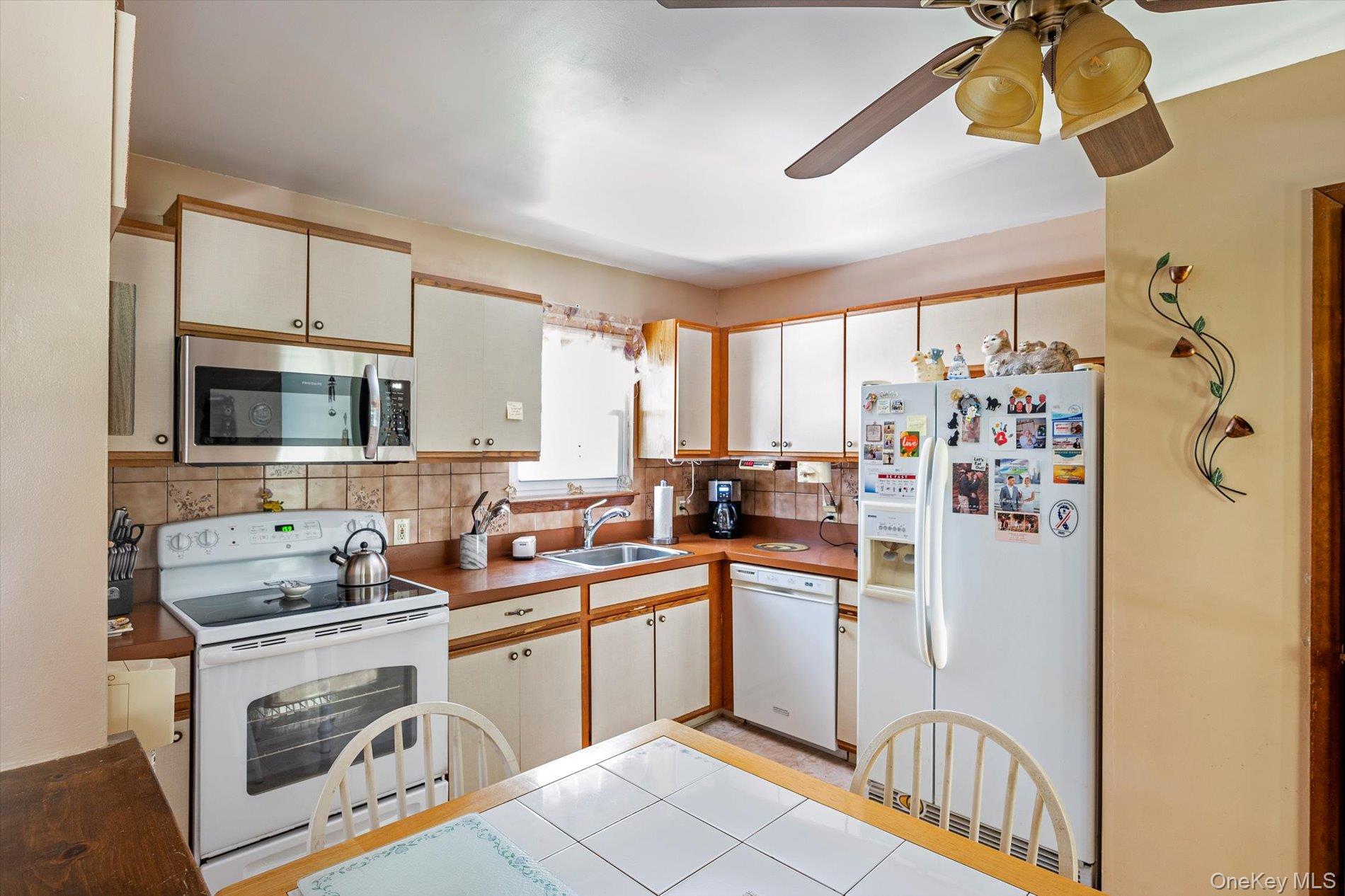 #7 photo, 588 Boxwood Drive, サフォーク郡 Shirley , NY 11967