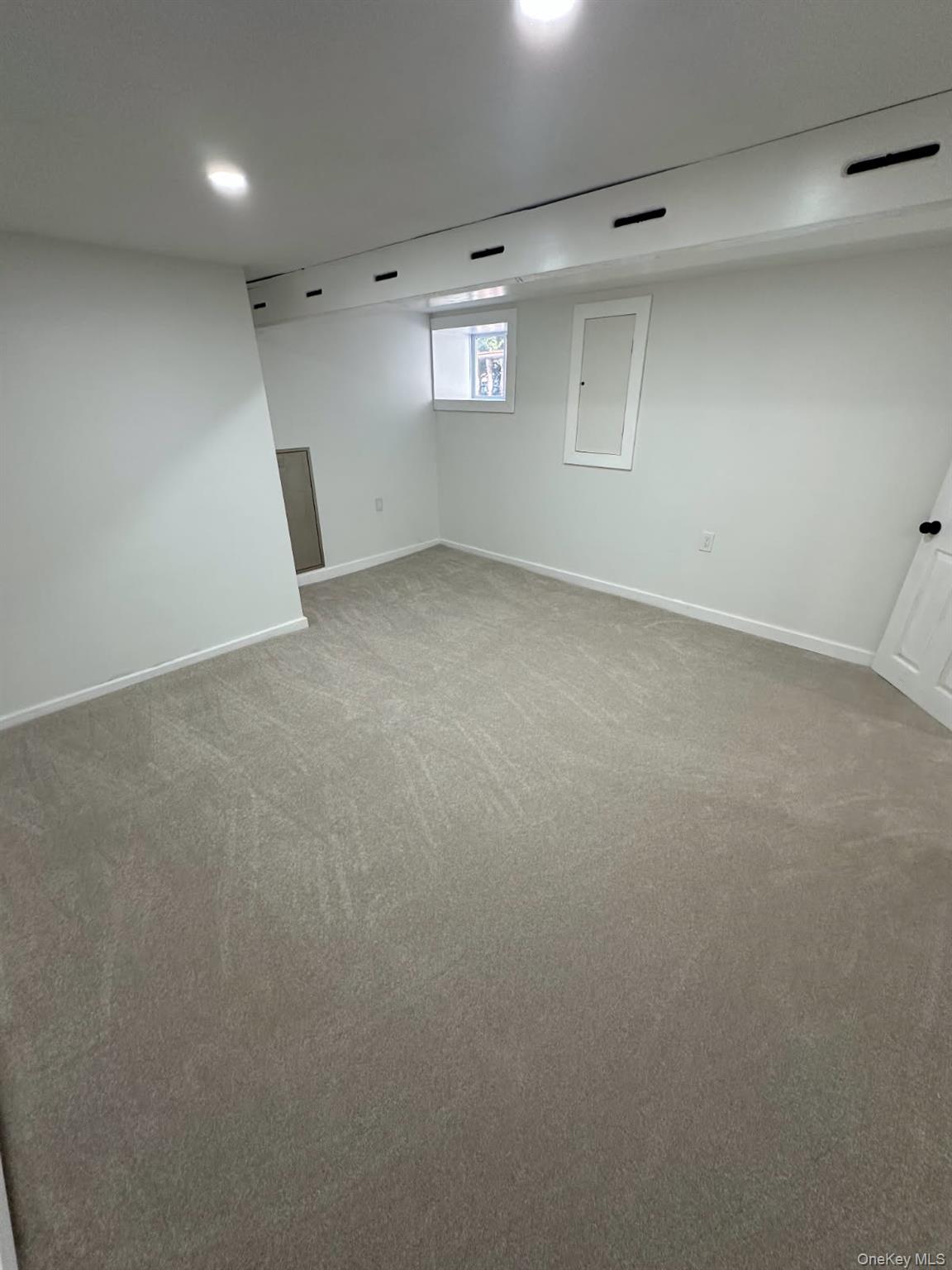 #1 photo, 964 E 42nd Street, ブルックリン区 Brooklyn , NY 11210