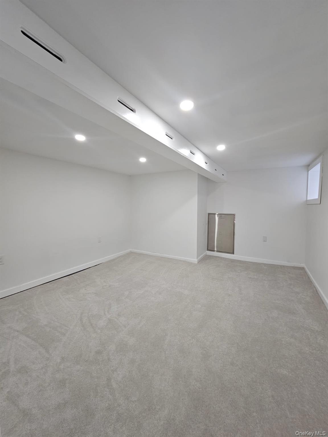 #2 photo, 964 E 42nd Street, ブルックリン区 Brooklyn , NY 11210