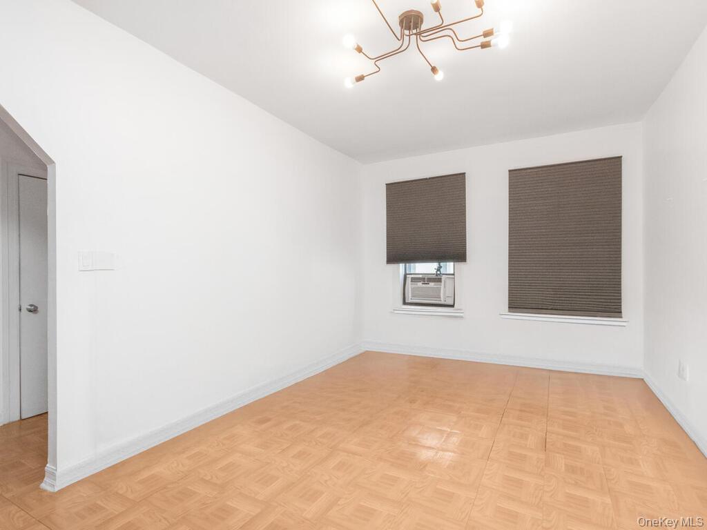 #4 photo, 805 E 182nd Street, ブロンクス区 Bronx , NY 10460