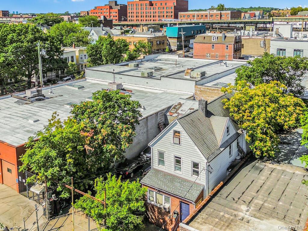 #13 photo, 4513 Byron Avenue, ブロンクス区 Bronx , NY 10466