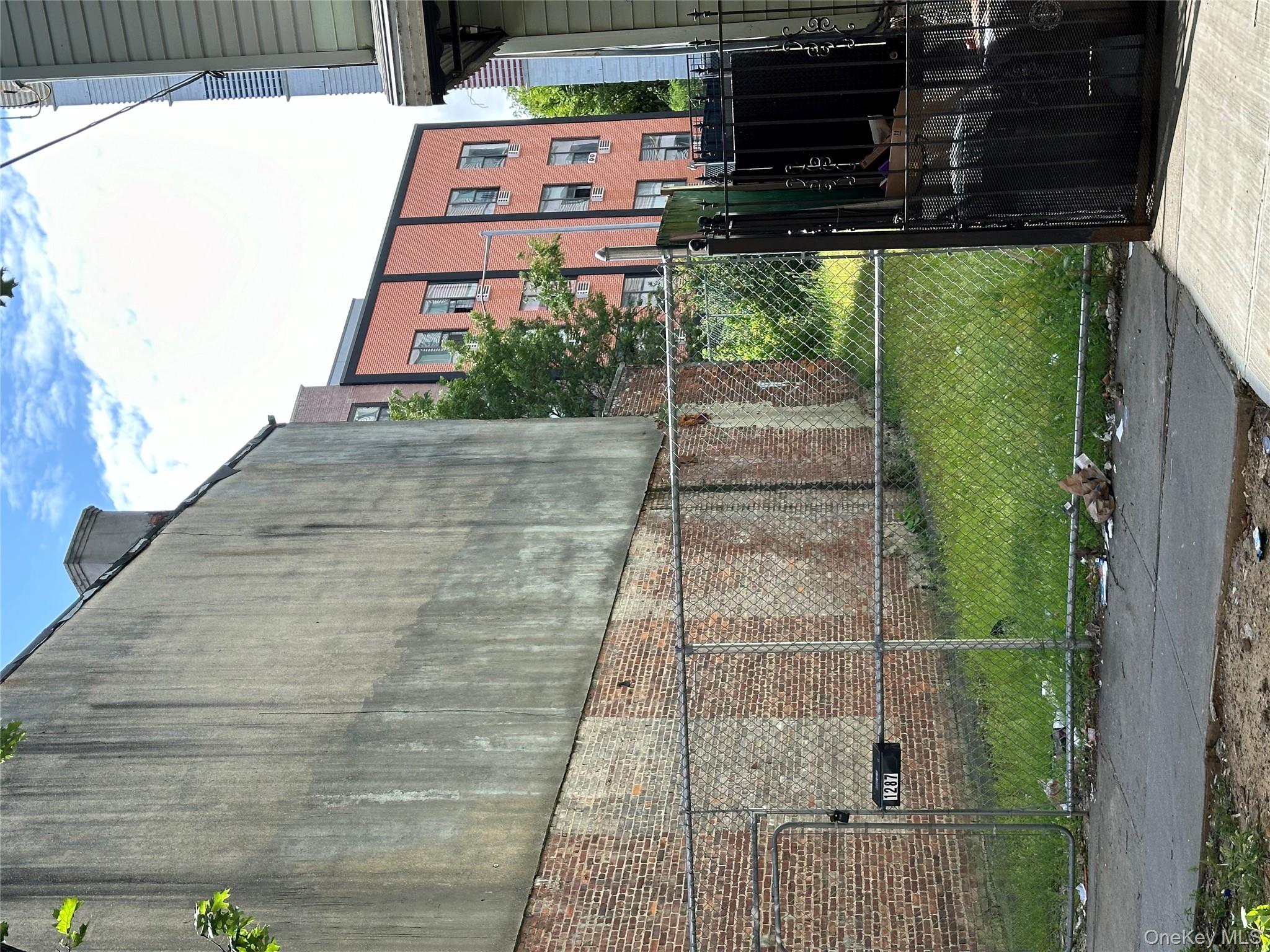 #3 photo, 1287 Shakespeares Avenue, ブロンクス区 Bronx , NY 10452