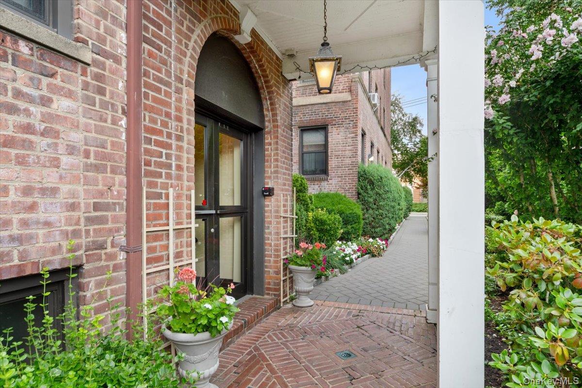 #1 photo, 167 Centre Avenue, 紐約州 New Rochelle , NY 10805