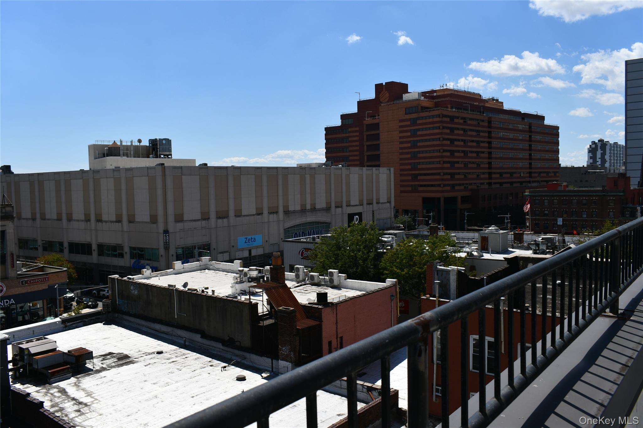 #12 photo, 90-34 161 Street, クイーンズ区 Jamaica , NY 11432