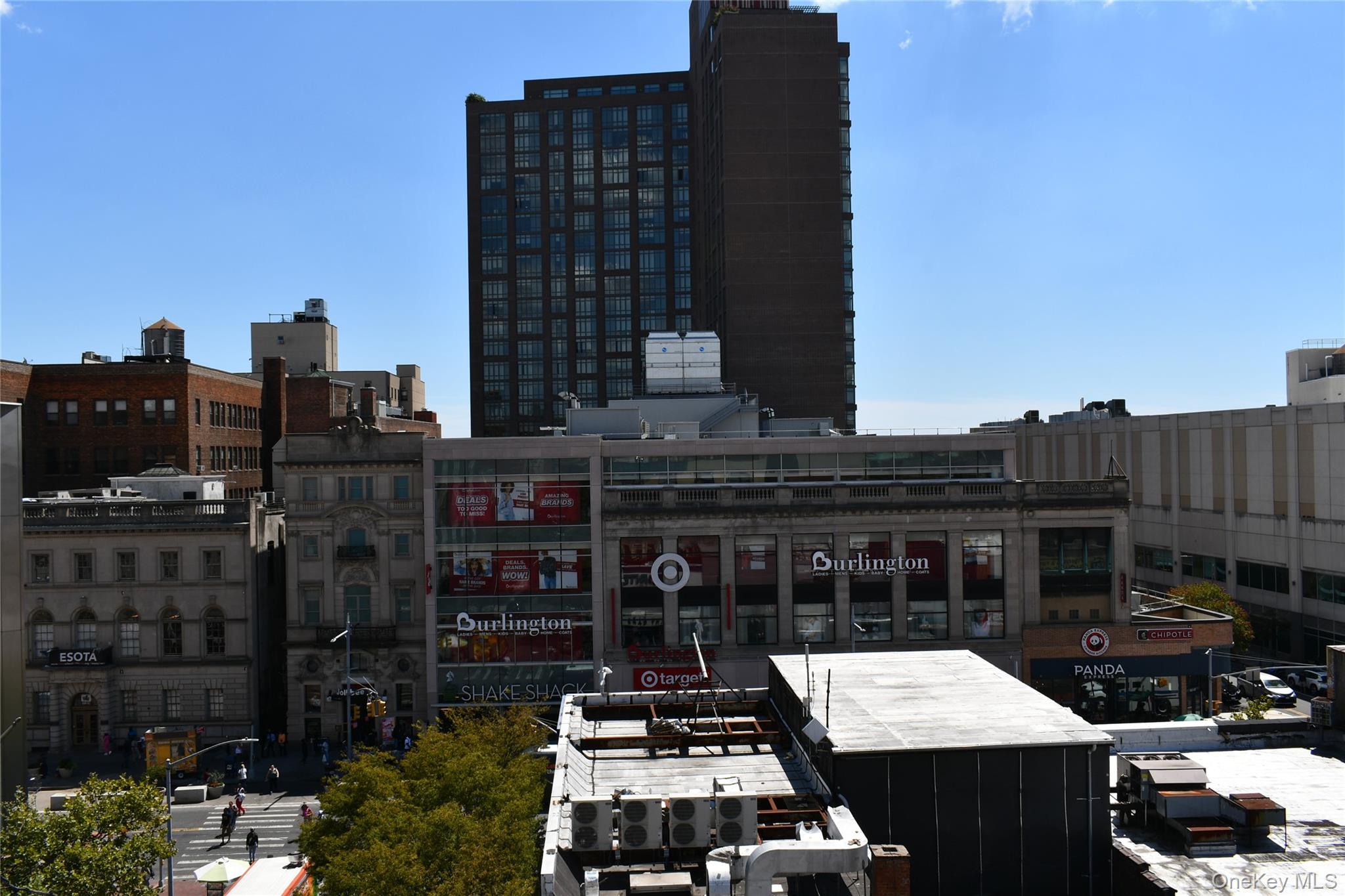 #13 photo, 90-34 161 Street, クイーンズ区 Jamaica , NY 11432