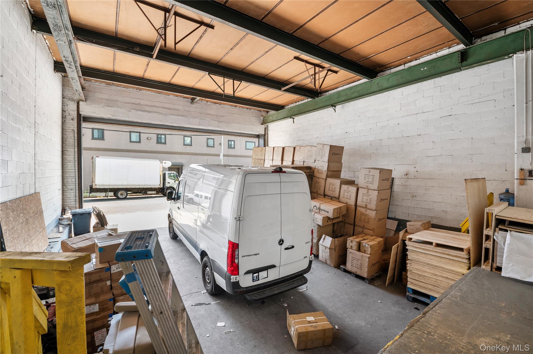 #4 photo, 59-48 55th Street, クイーンズ区 Maspeth , NY 11378