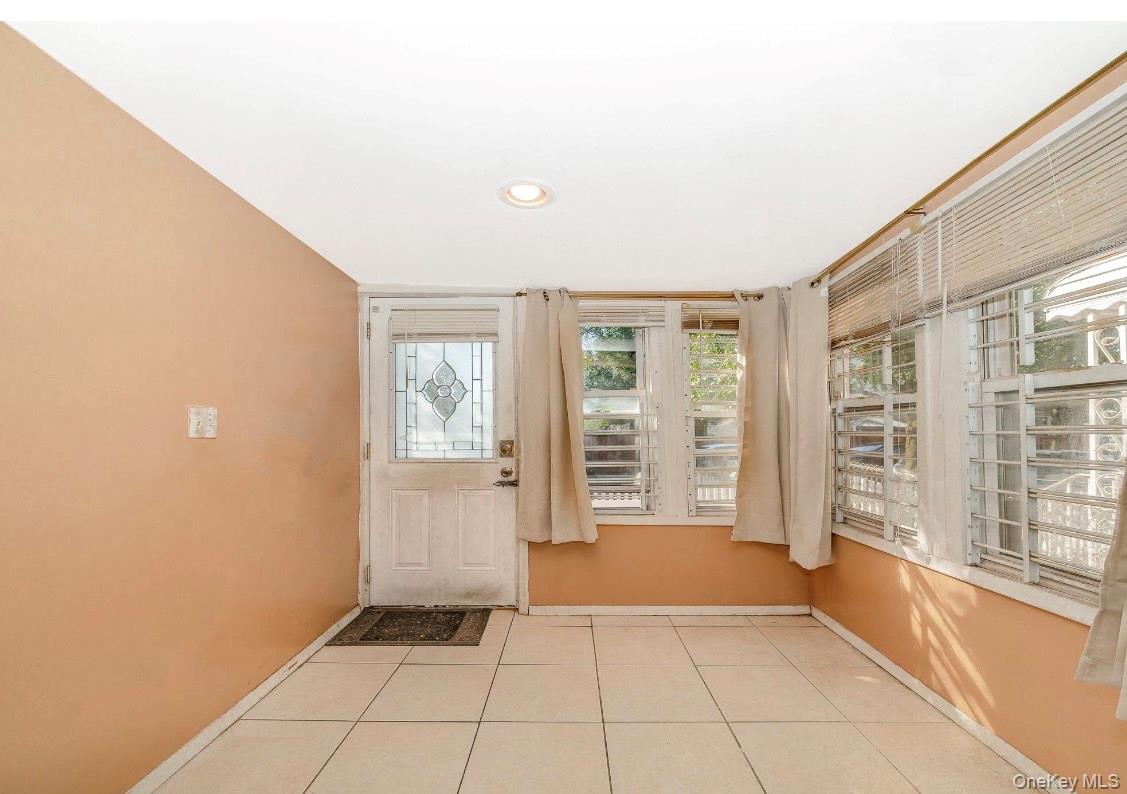 #4 photo, 15209 118th Avenue, クイーンズ区 Jamaica , NY 11434