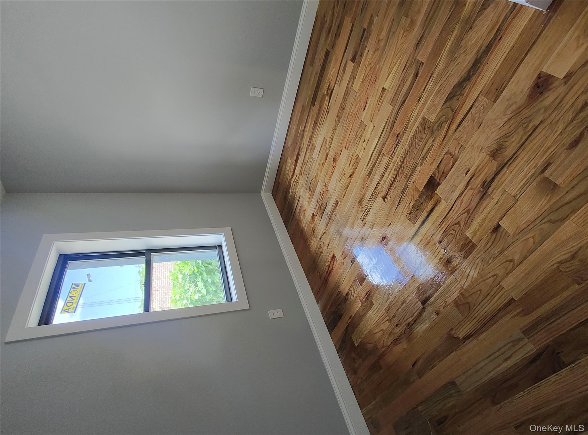 #12 photo, 13225 Ruby Street, クイーンズ区 Ozone Park , NY 11414