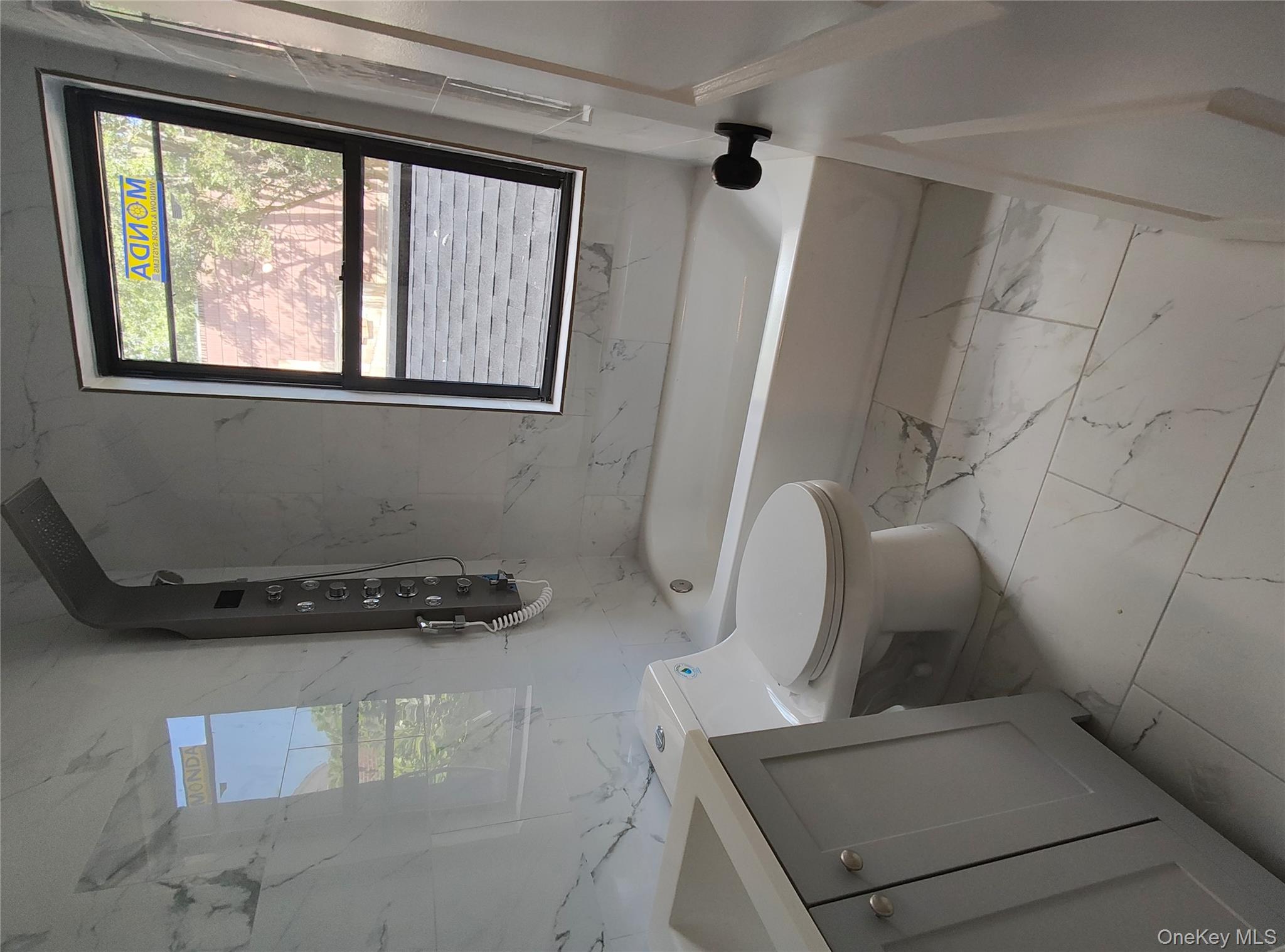 #13 photo, 13225 Ruby Street, クイーンズ区 Ozone Park , NY 11414