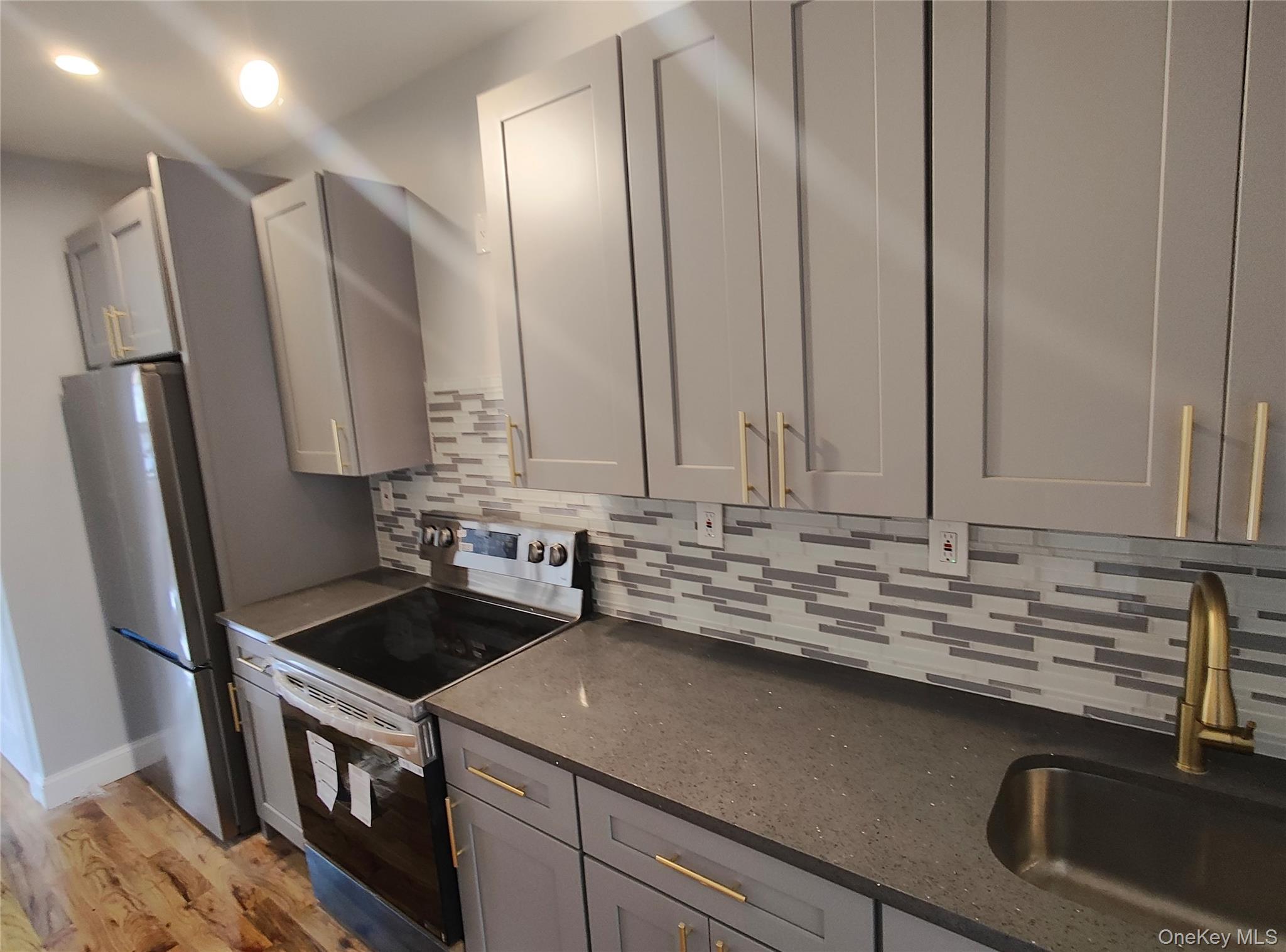 #16 photo, 13225 Ruby Street, クイーンズ区 Ozone Park , NY 11414