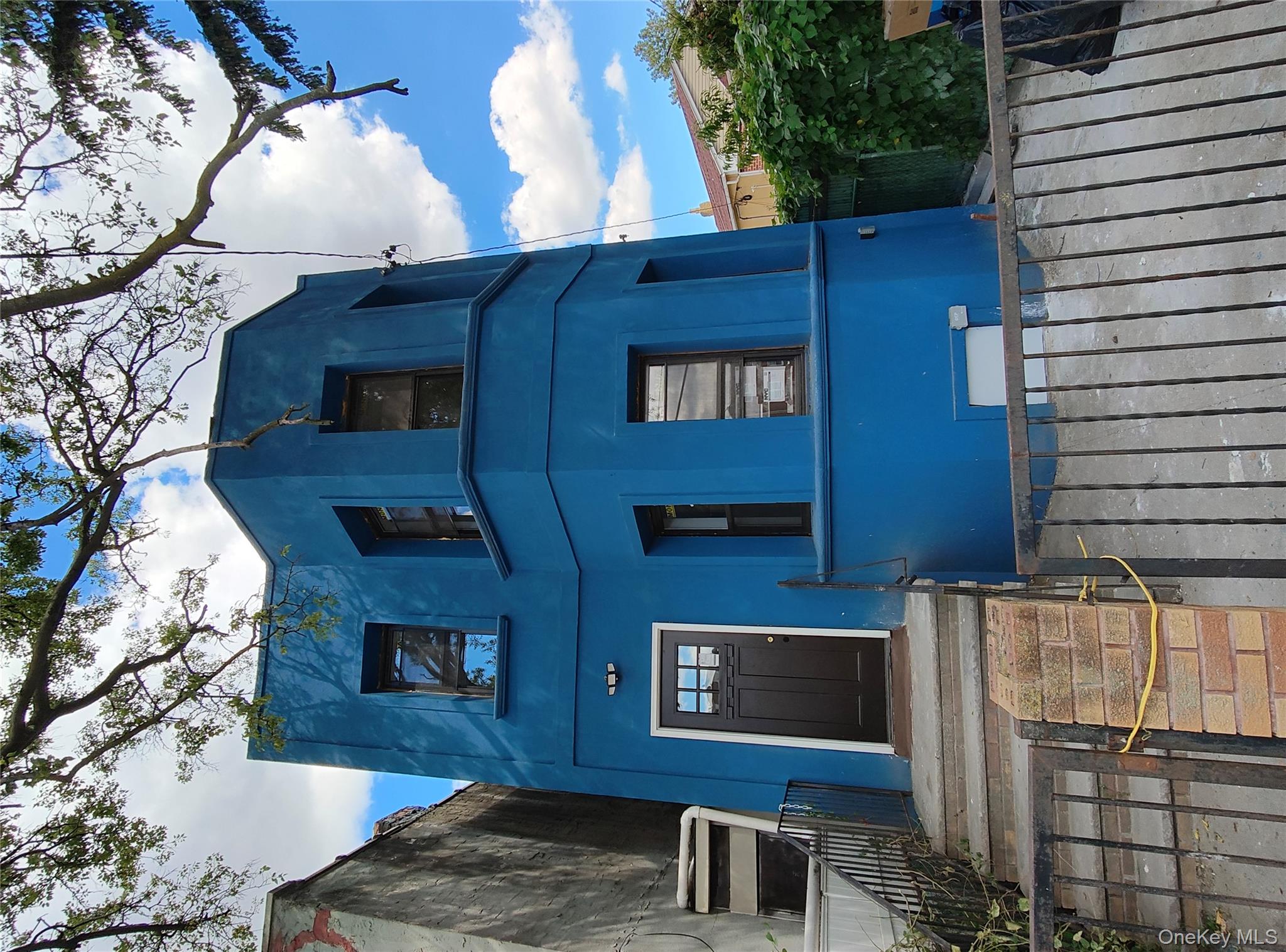 #2 photo, 13225 Ruby Street, クイーンズ区 Ozone Park , NY 11414