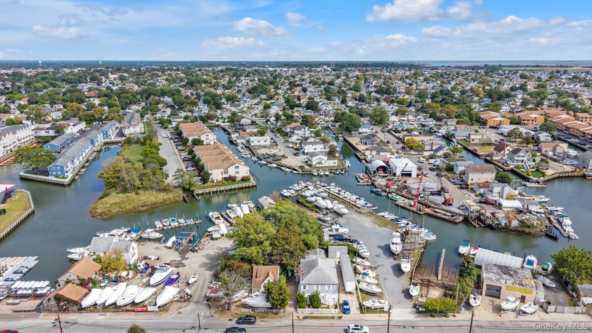 #1 photo, 105 Eastern Boulevard, ナッソー郡 Baldwin , NY 11510