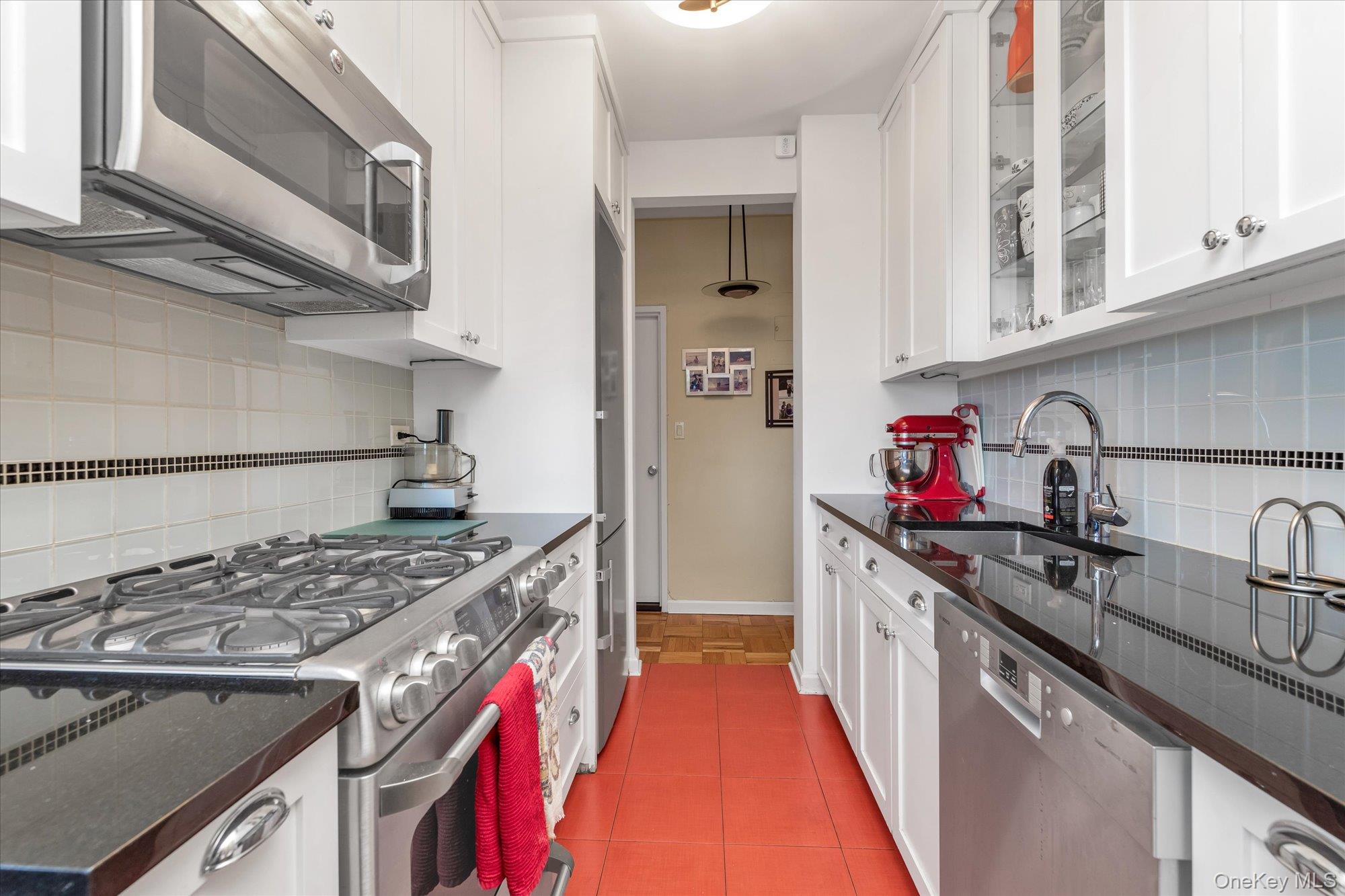 #11 photo, 1785 215th Street, クイーンズ区 Bayside , NY 11360