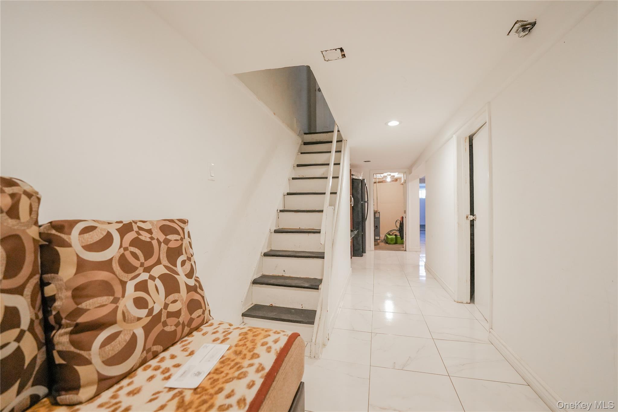 #12 photo, 6167 56th Street, クイーンズ区 Maspeth , NY 11378