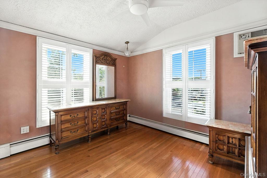 #15 photo, 158-03 82nd Street, Howard Beach , NY 11414