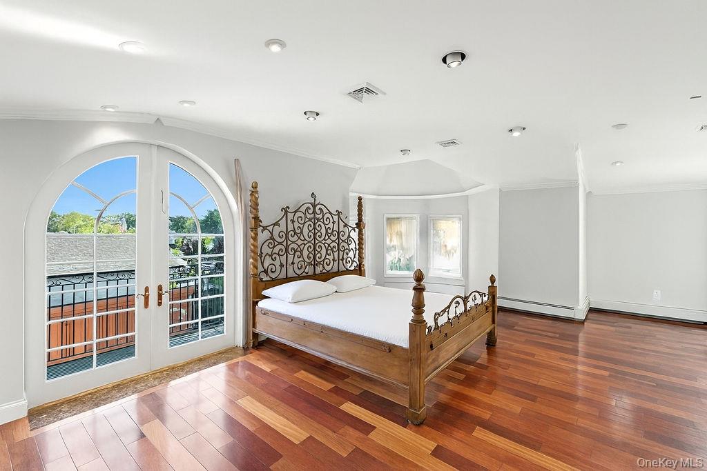 #16 photo, 158-03 82nd Street, Howard Beach , NY 11414