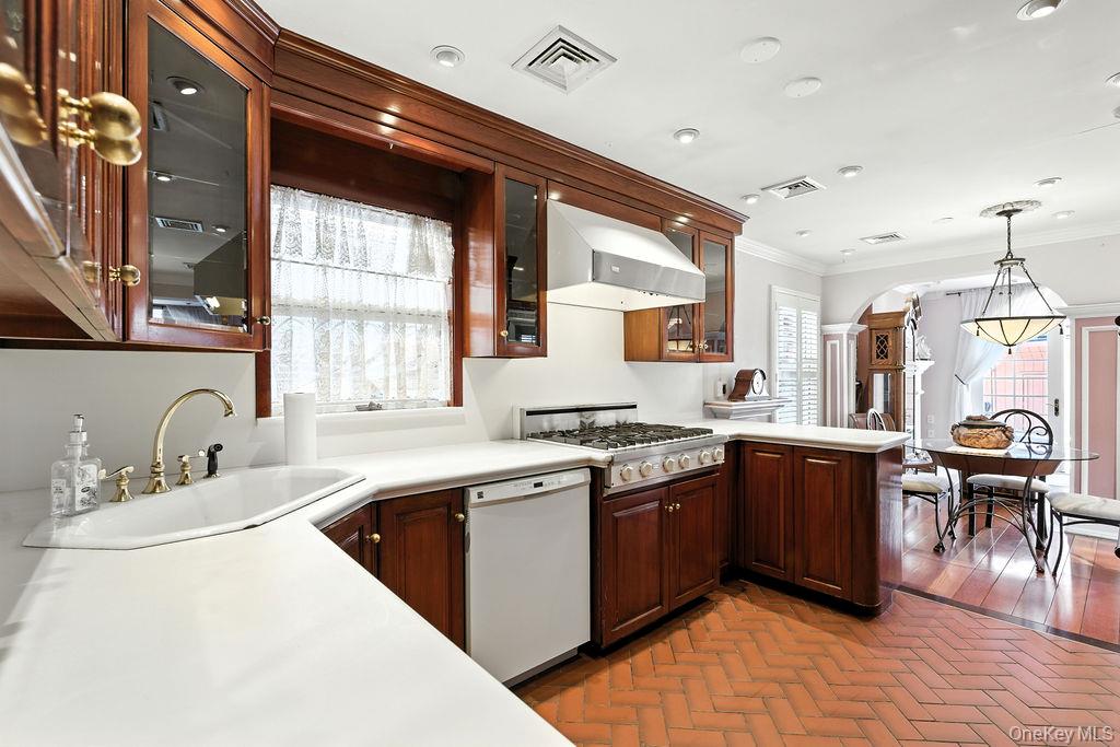 #4 photo, 158-03 82nd Street, Howard Beach , NY 11414