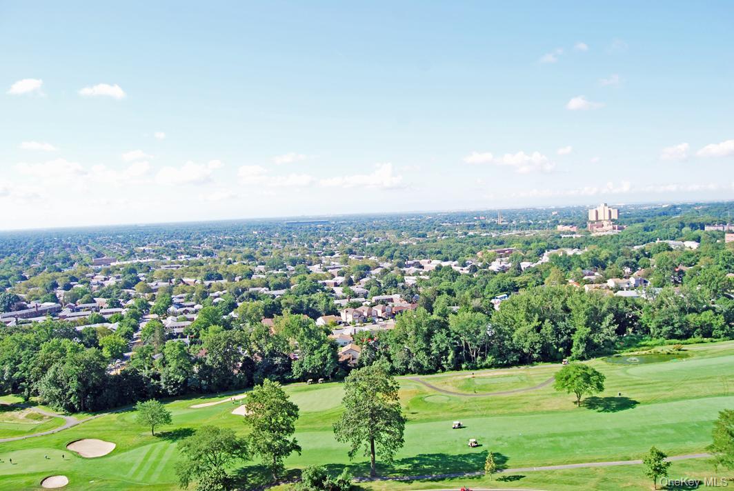 #2 photo, 26910 Grand Central Parkway, クイーンズ区 Floral Park , NY 11005