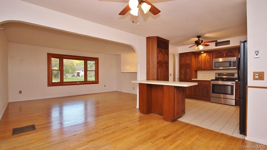 #20 photo, 11 Lakeview Drive, Chester , NY 10918