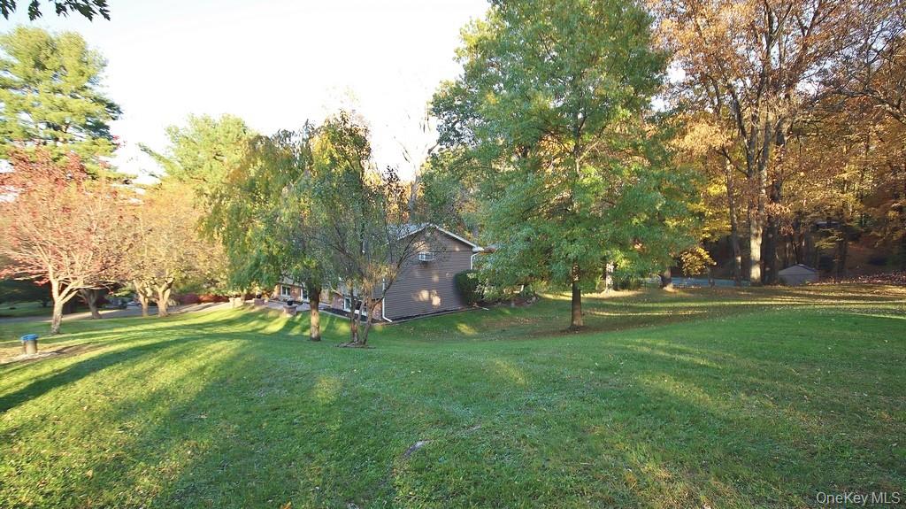 #5 photo, 11 Lakeview Drive, Chester , NY 10918