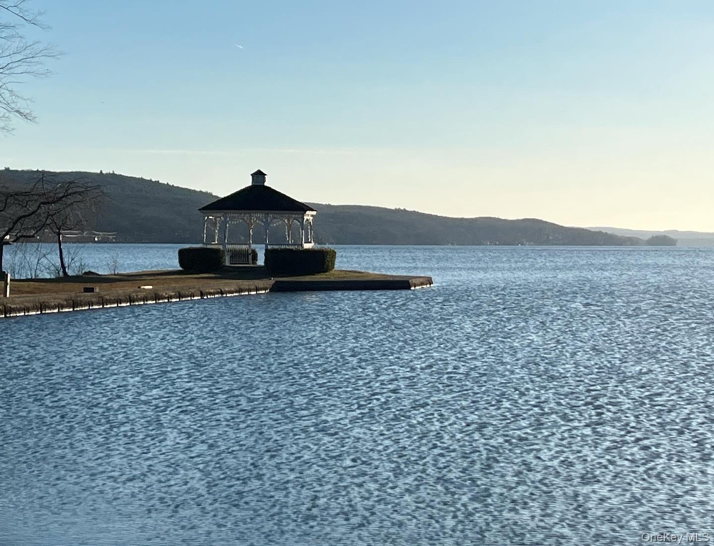 #15 photo, 687 Jersey Avenue, Greenwood Lake , NY 10925