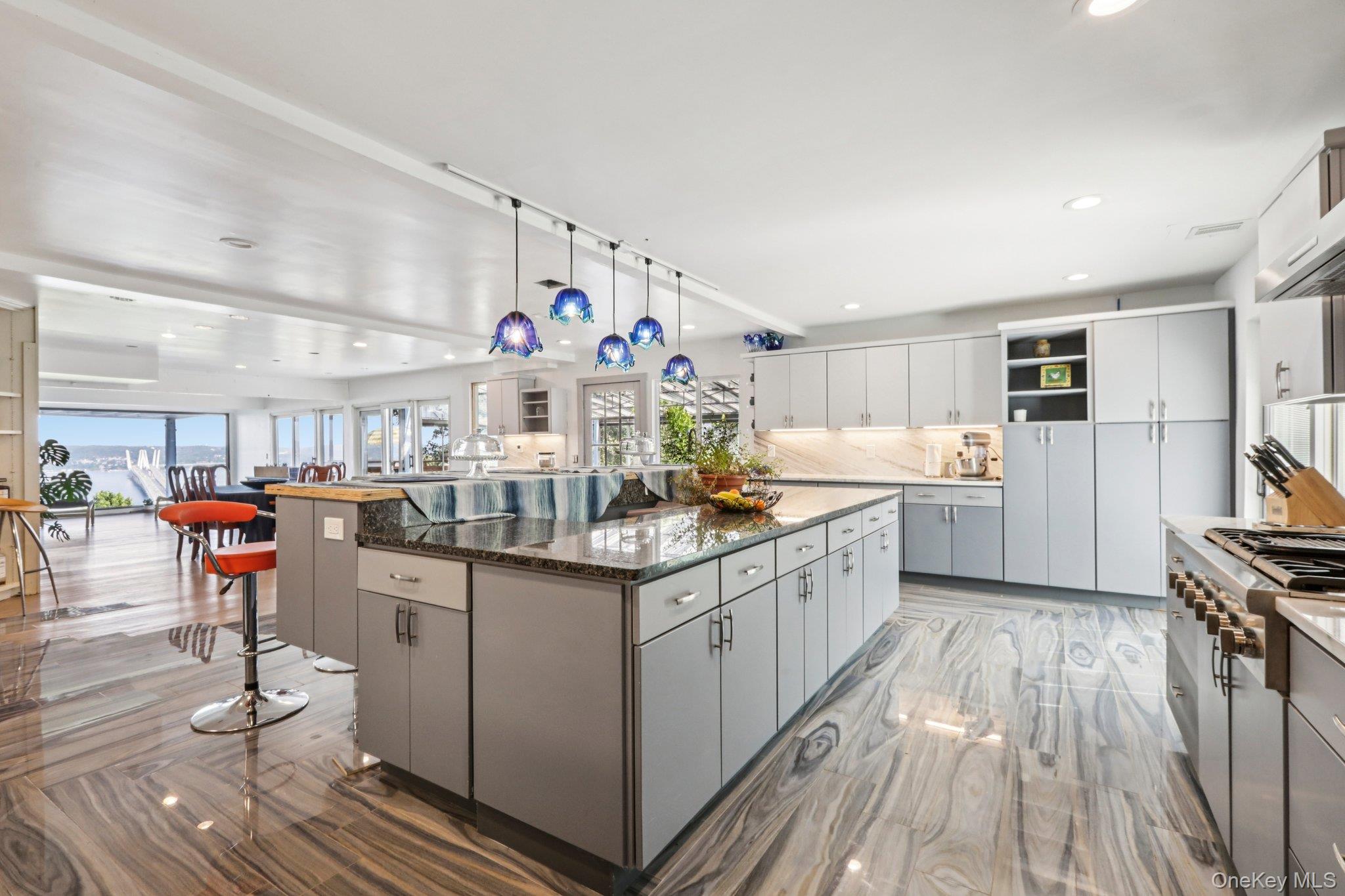 #12 photo, 288 South Boulevard, Nyack , NY 10960