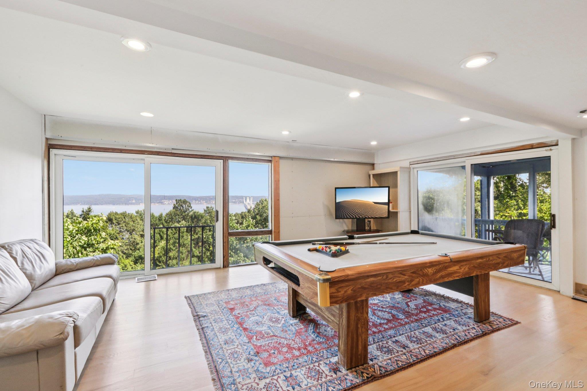 #14 photo, 288 South Boulevard, Nyack , NY 10960