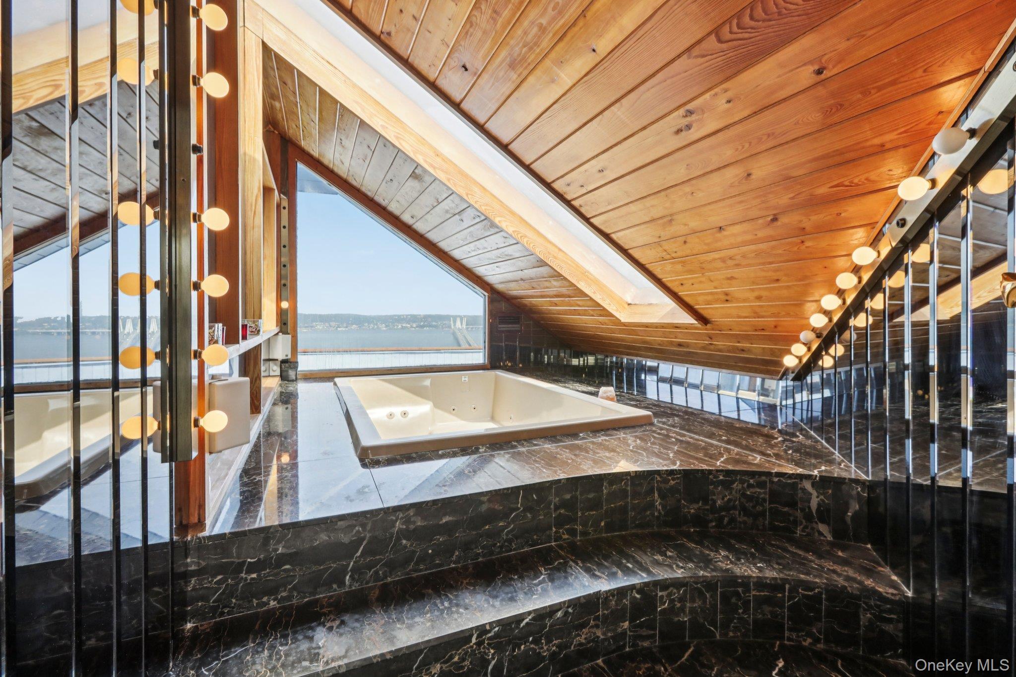 #19 photo, 288 South Boulevard, Nyack , NY 10960