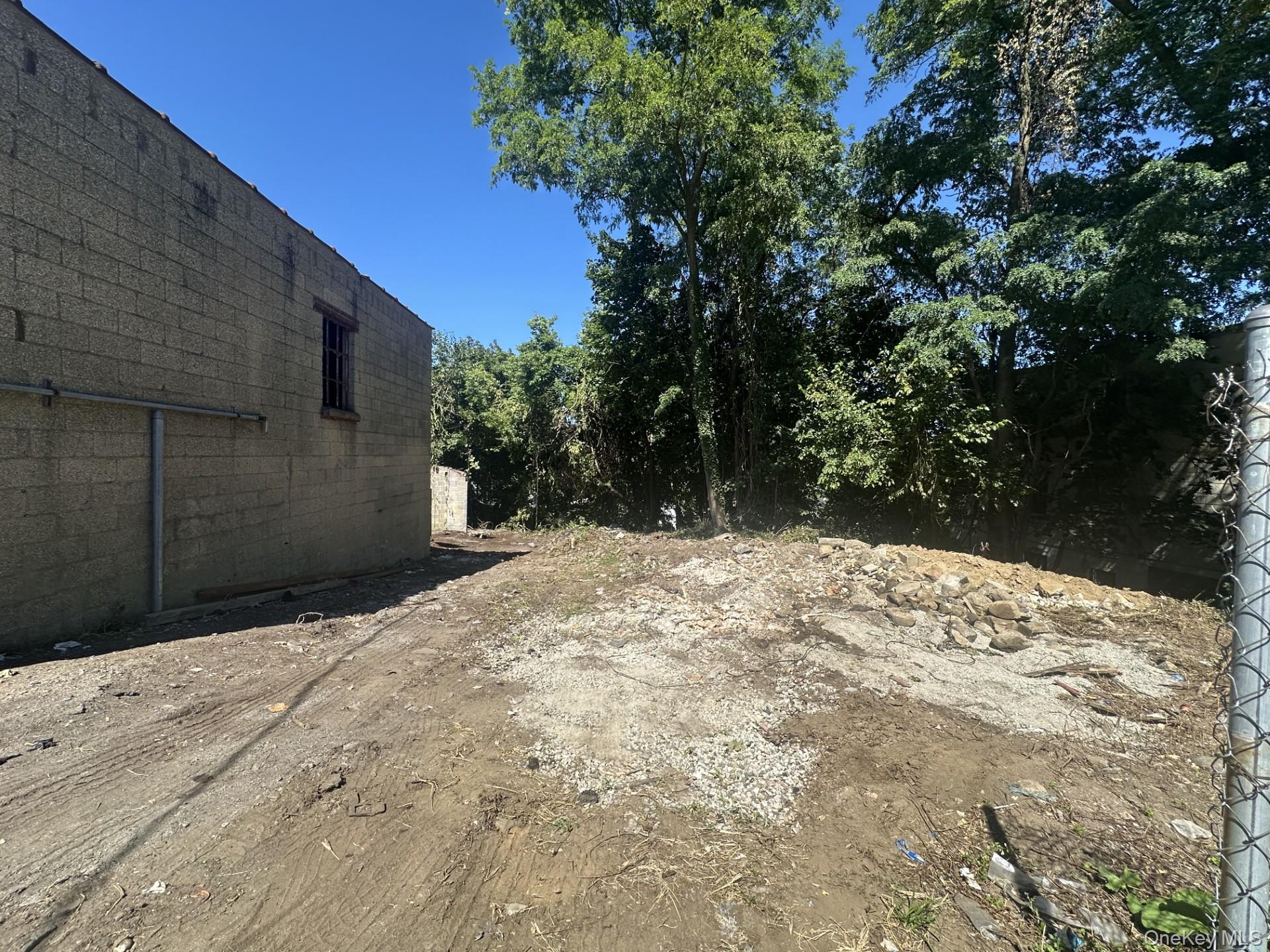 #11 photo, 79-85 William Street, Yonkers , NY 10701