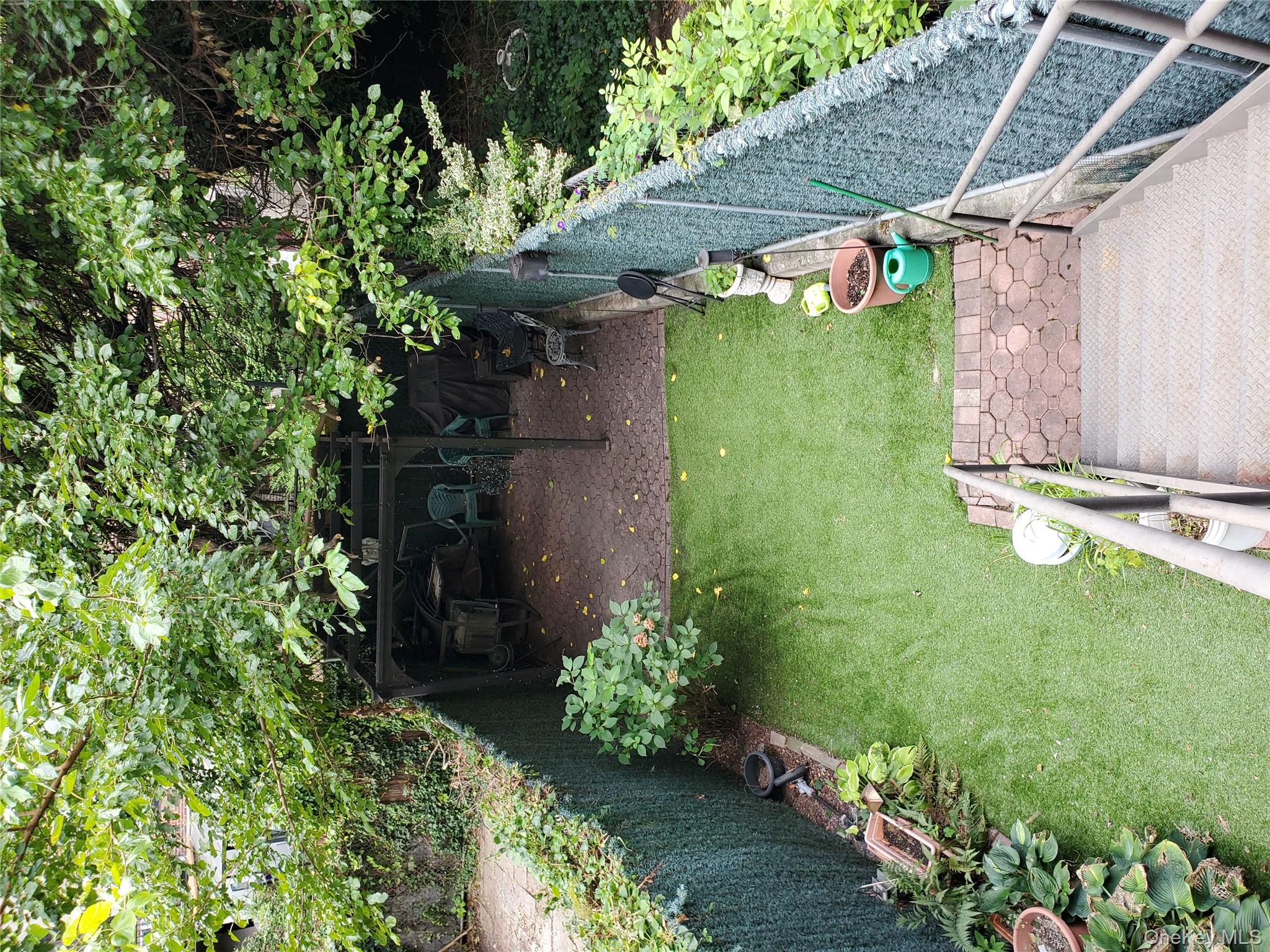 #2 photo, 130 West 132nd Street 132, マンハッタン New York (Manhattan) , NY 10027