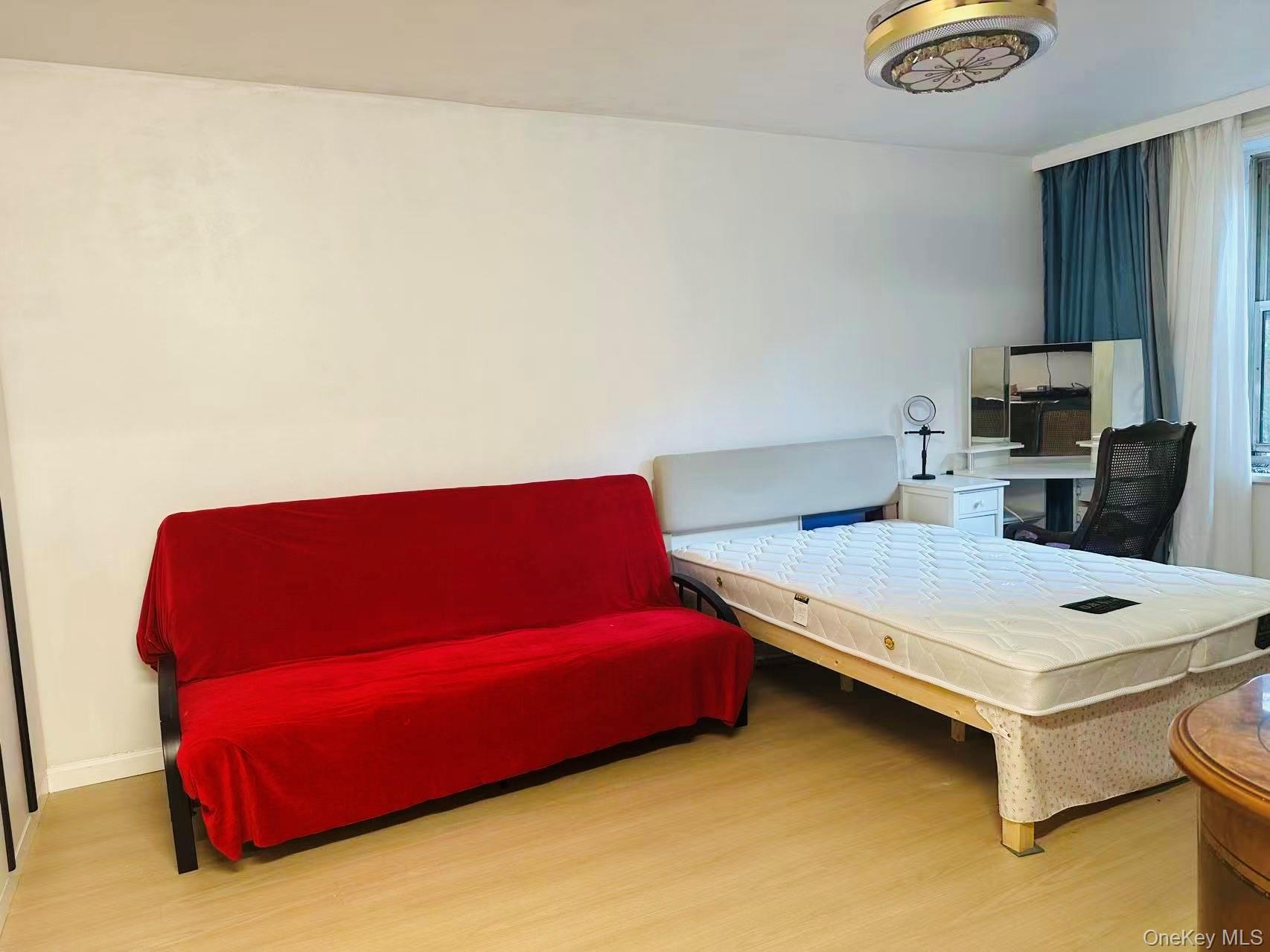 #3 photo, 64-74 Saunders Street, クイーンズ区 Rego Park , NY 11374