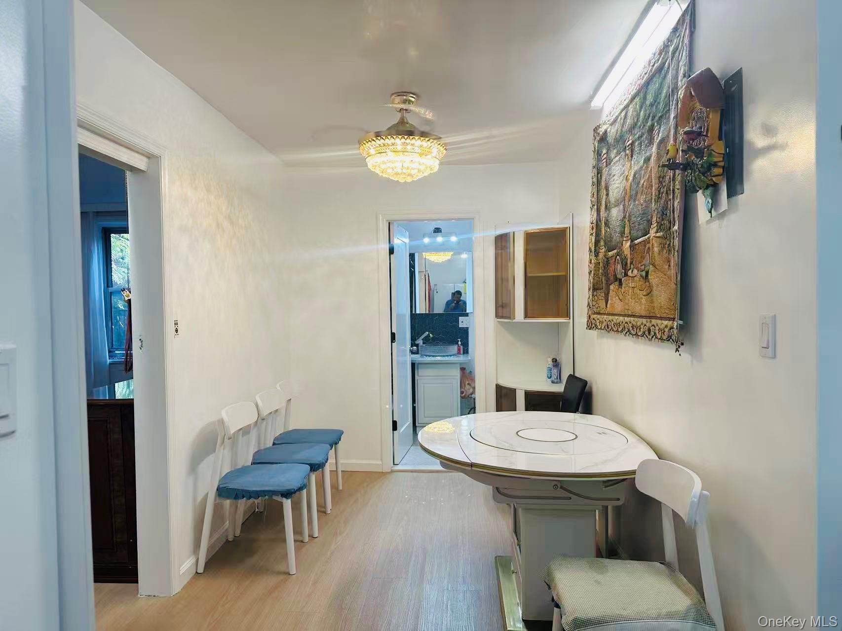 #9 photo, 64-74 Saunders Street, クイーンズ区 Rego Park , NY 11374