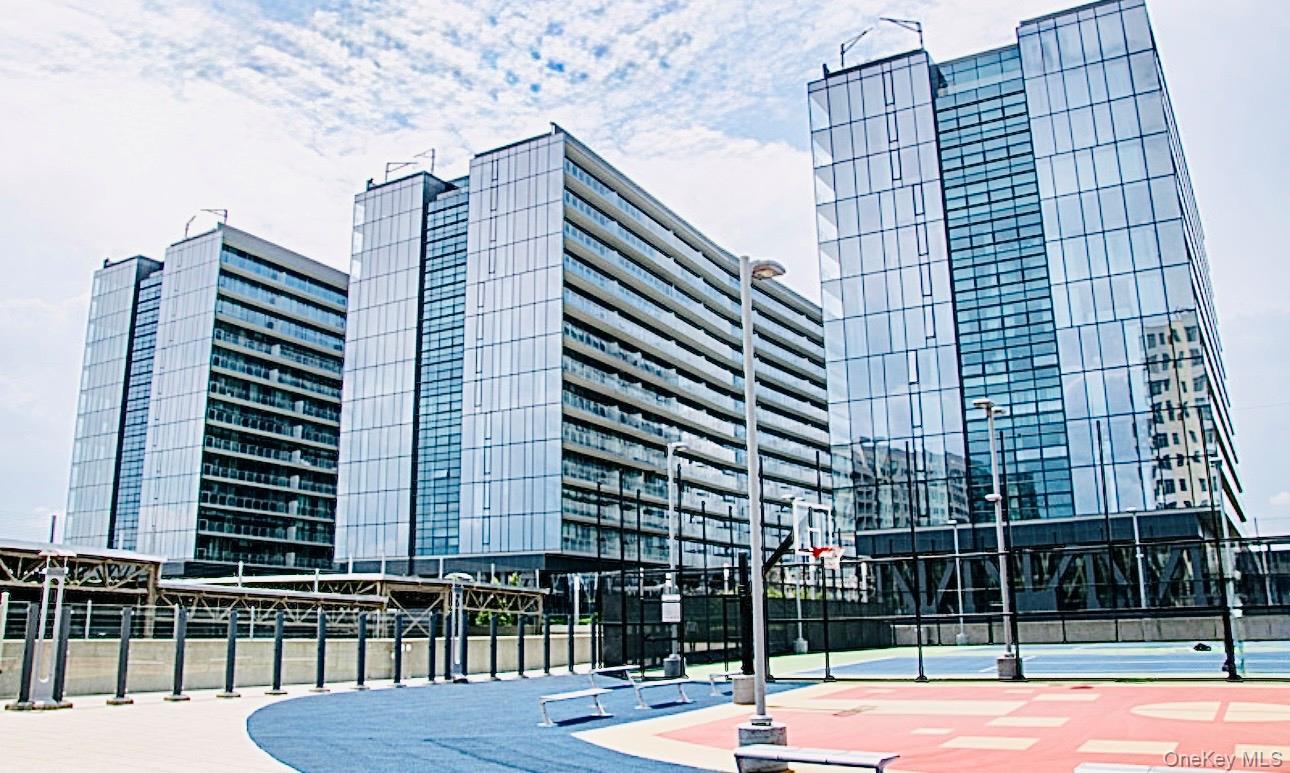 #1 photo, 131-05 40 Road, كوينز Flushing , NY 11354