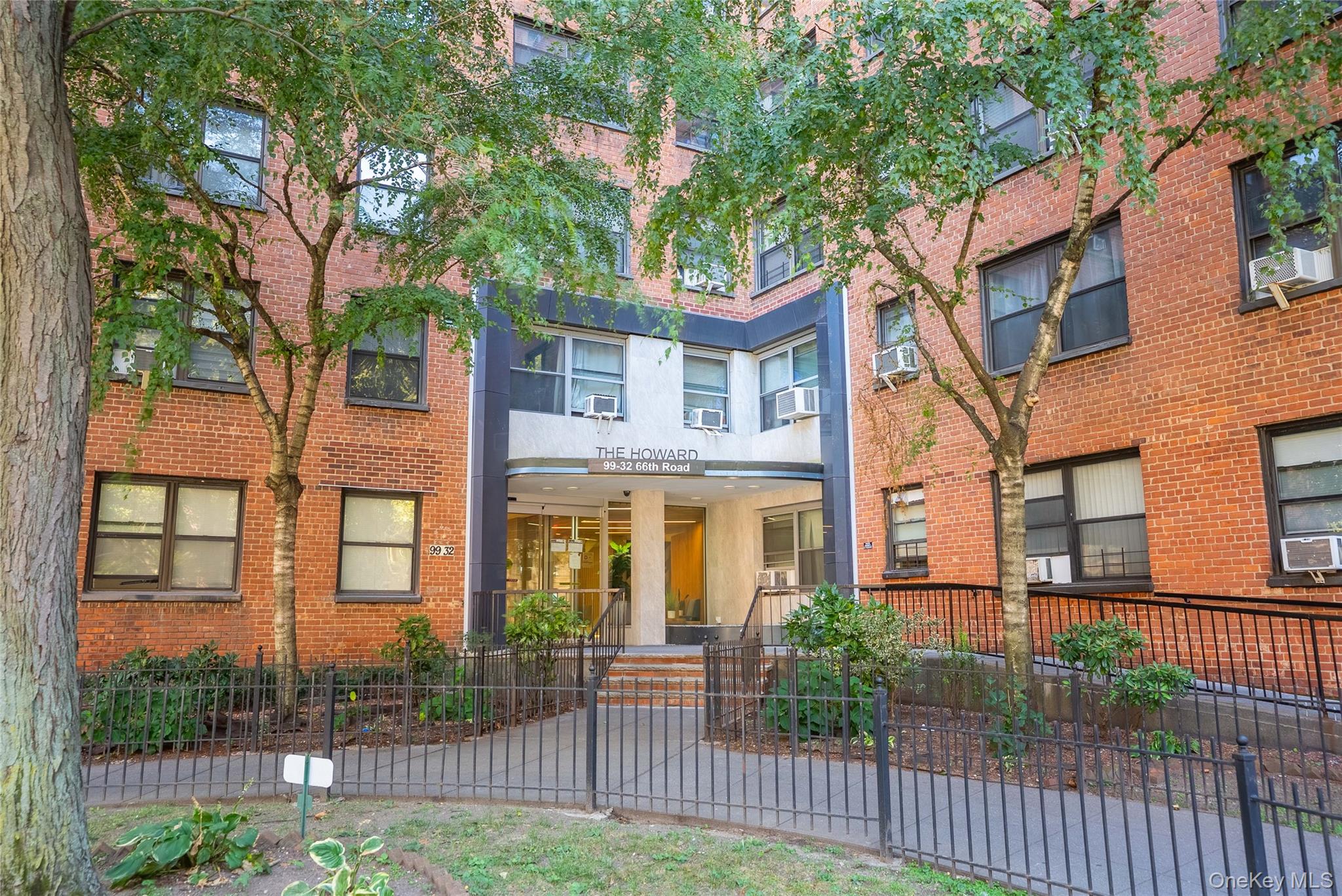 #2 photo, 99-32 66th road Road, クイーンズ区 Rego Park , NY 11374