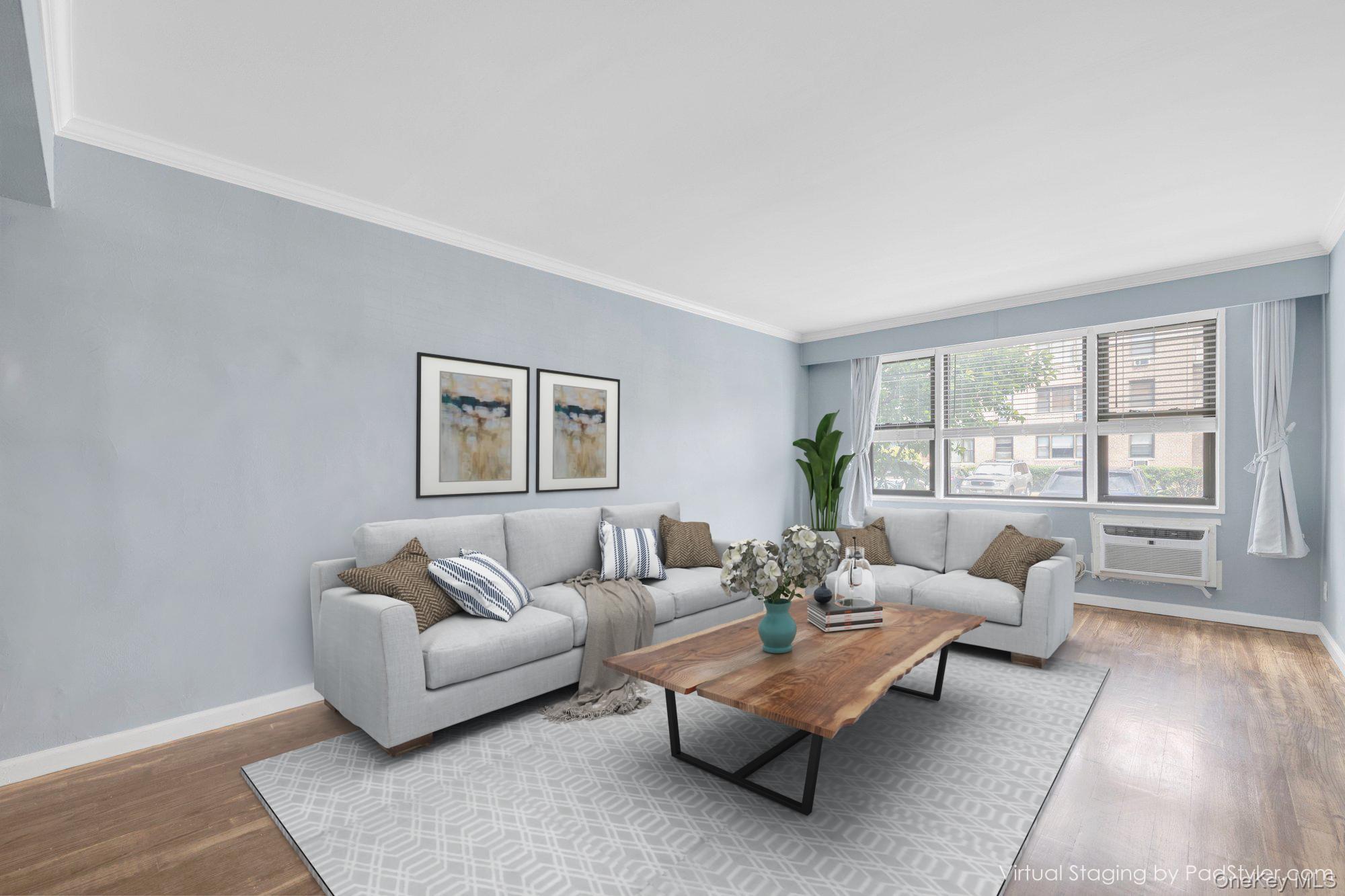 #2 photo, 2 Birchwood Court, ナッソー郡 Mineola , NY 11501