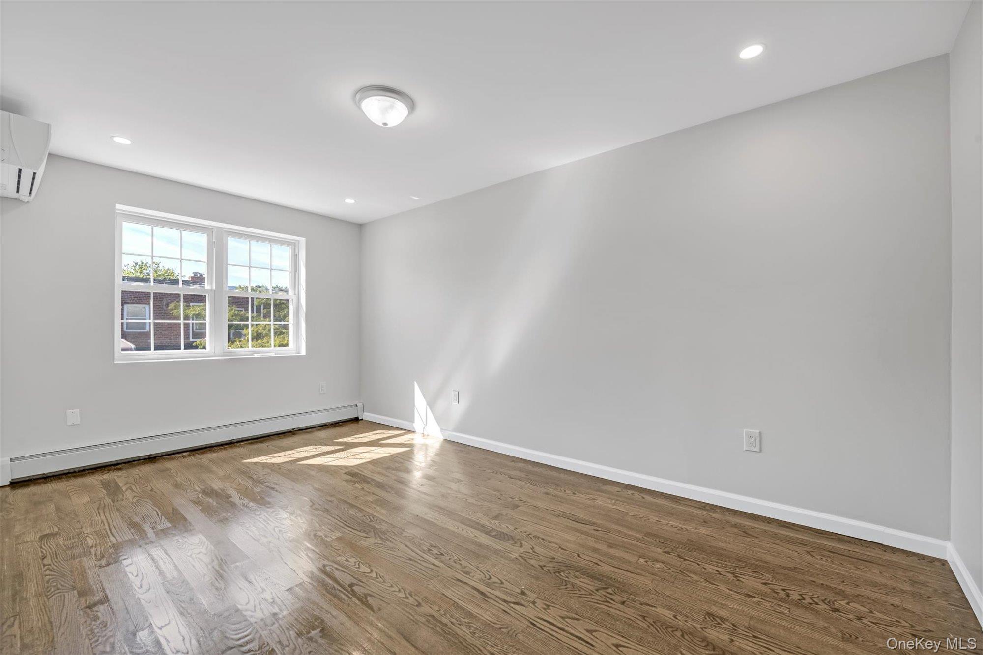 #13 photo, 147-48 76th Road, クイーンズ区 Flushing , NY 11367